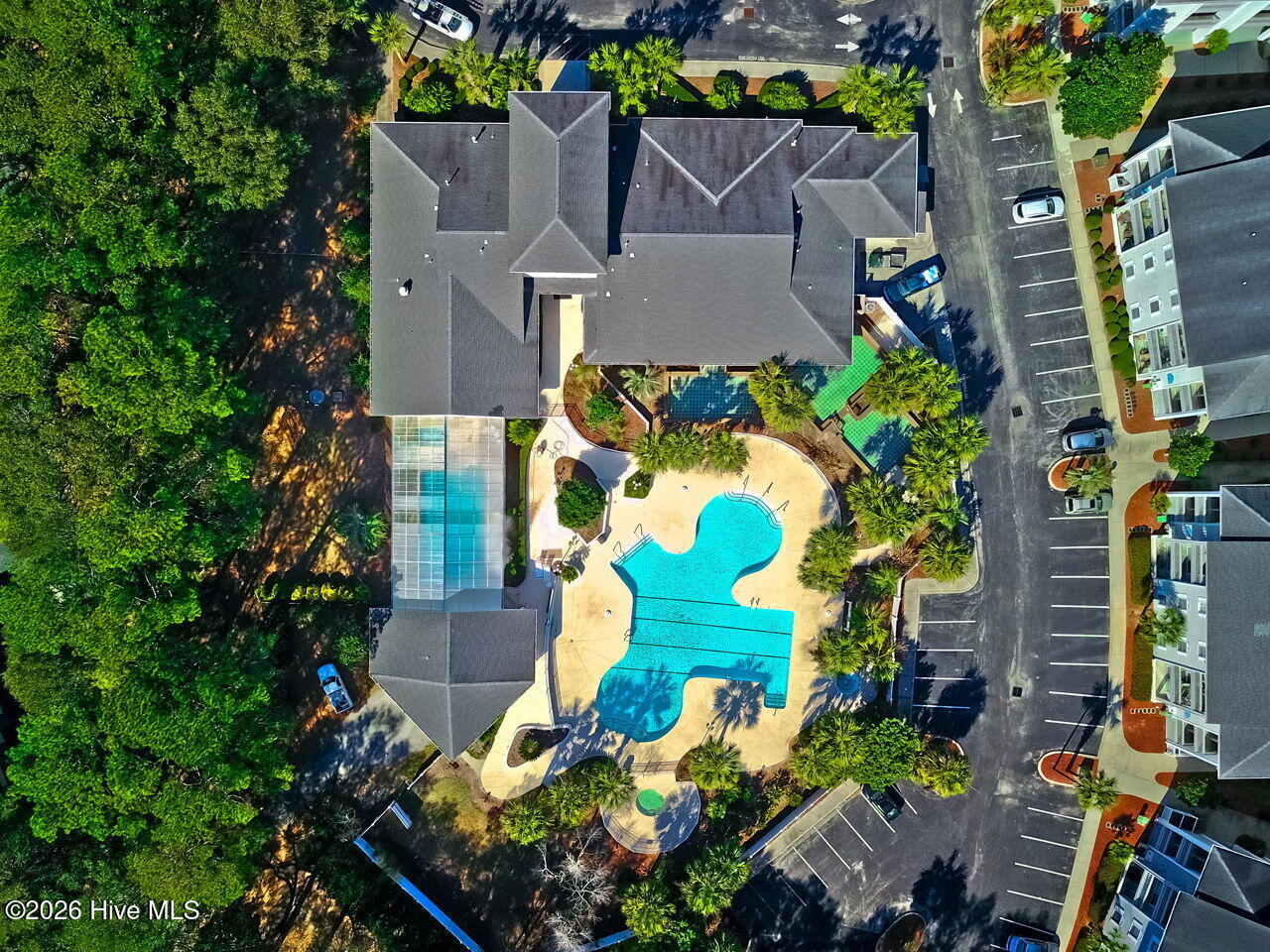 100558580 | Photo 48