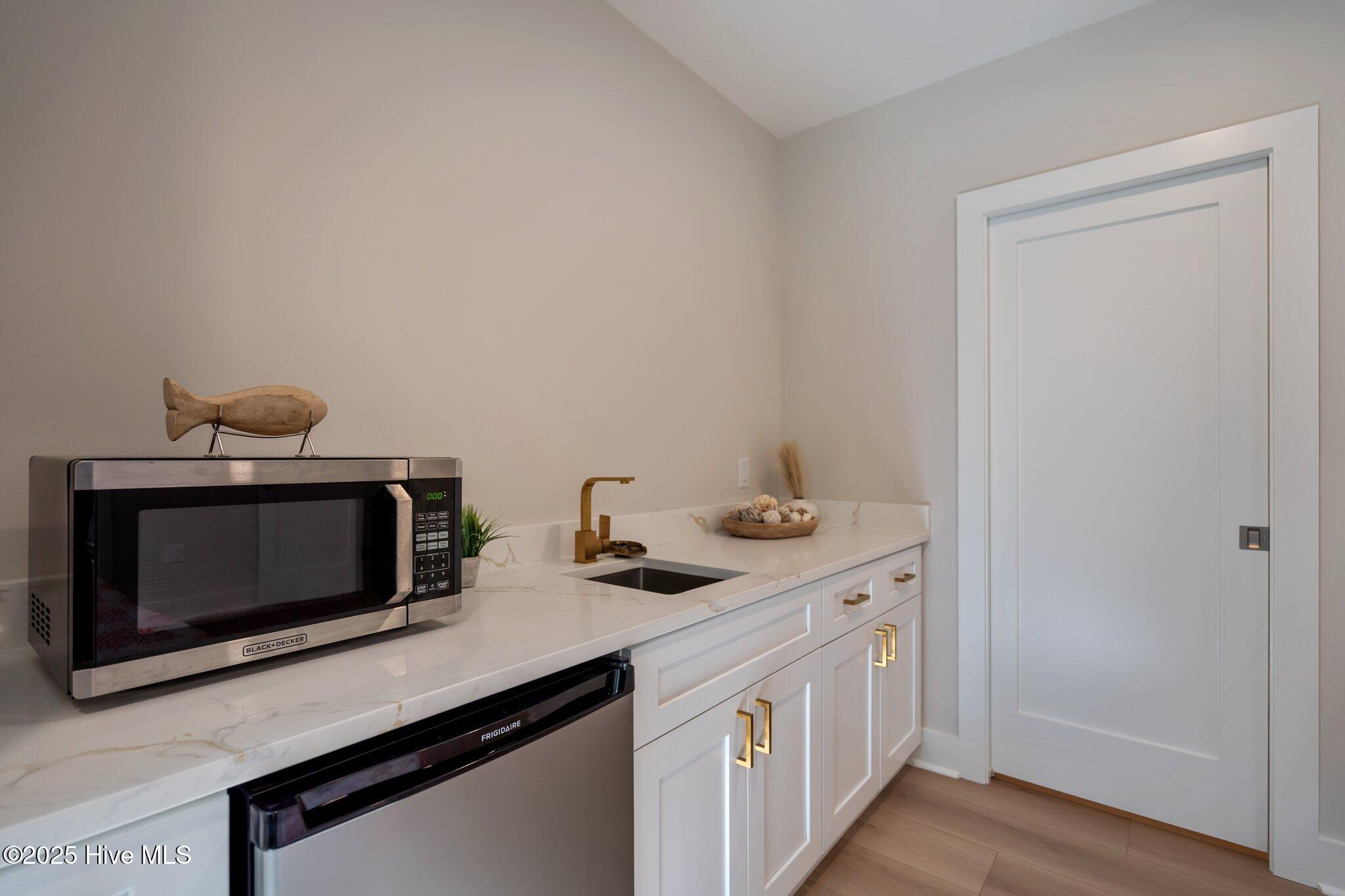 100519500 | Photo 50