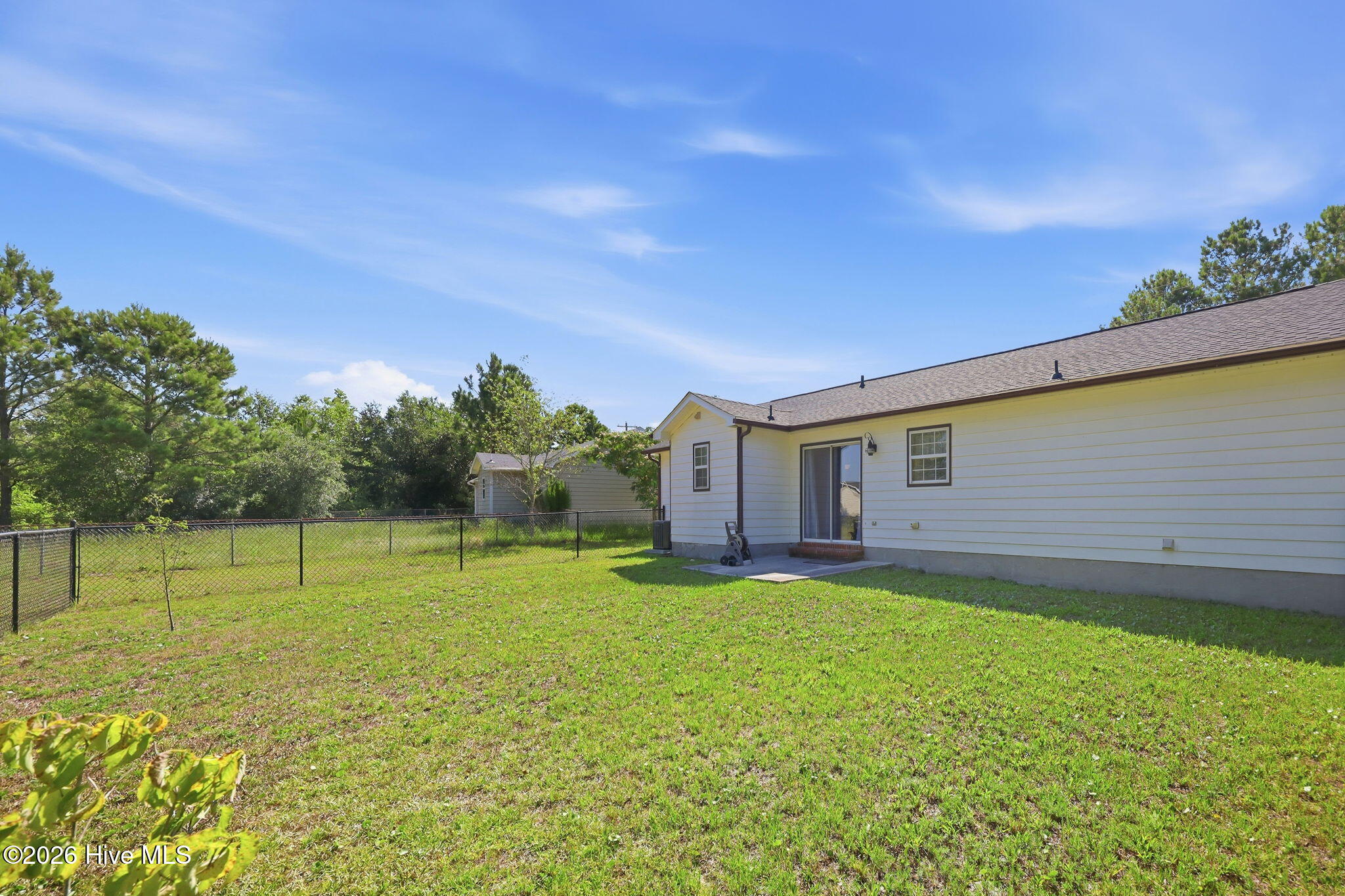 100588429 | Photo 16