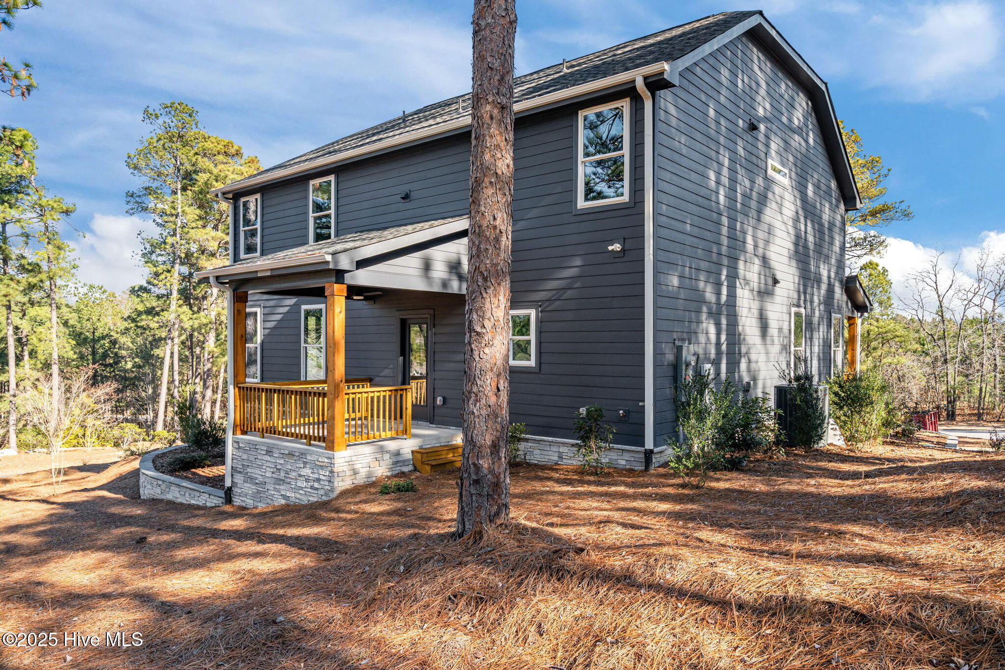 101 Douglas Drive, West End, NC, 27376