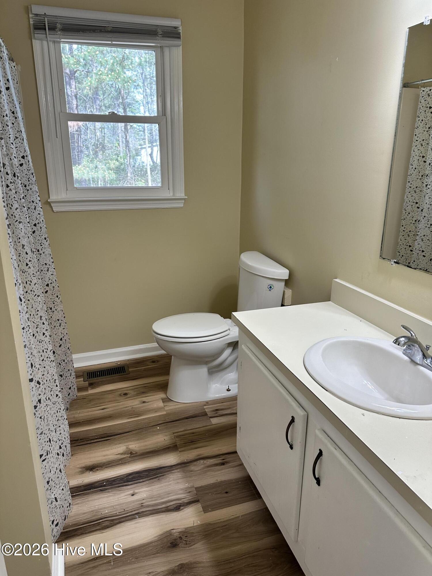 100562278 | Photo 19