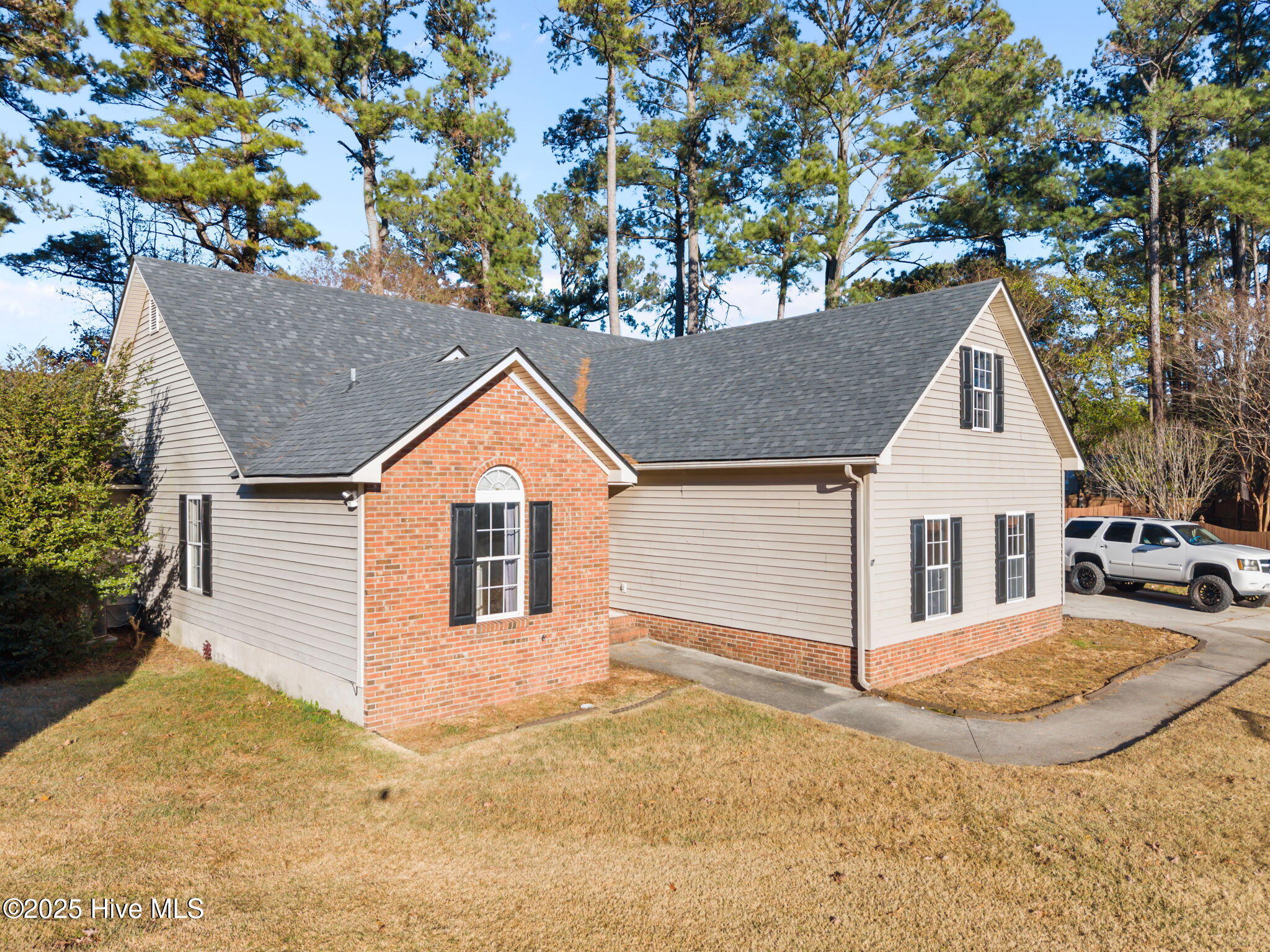 100544873 | Photo 37