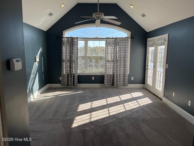 100561864 | Photo 15