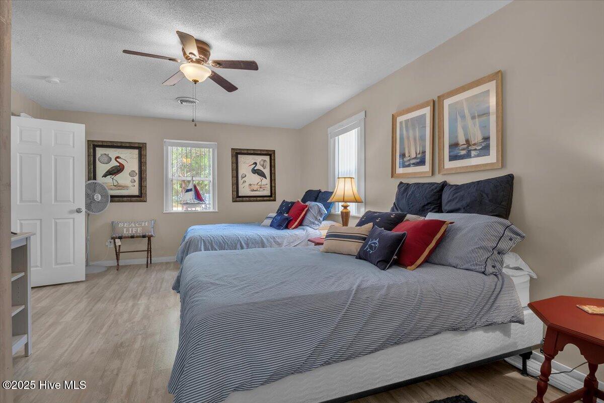 100535425 | Photo 21