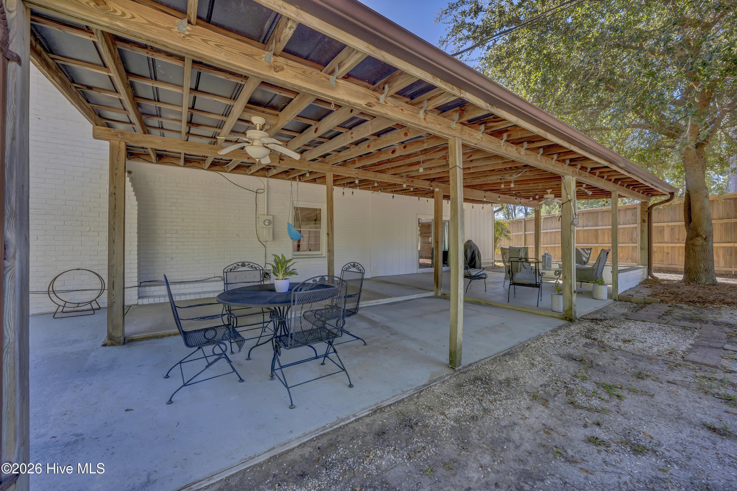 100547947 | Photo 34