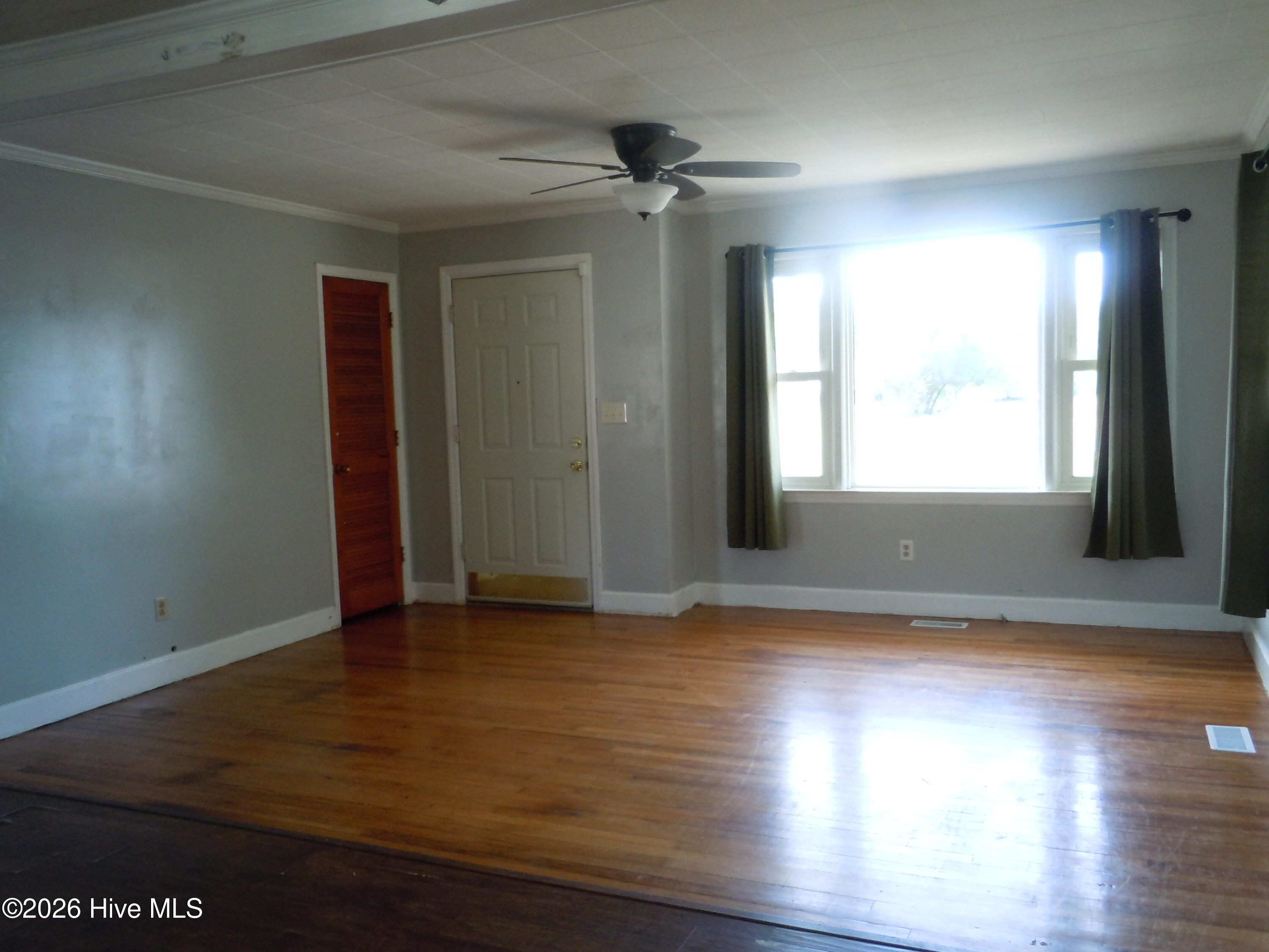 100565752 | Photo 10