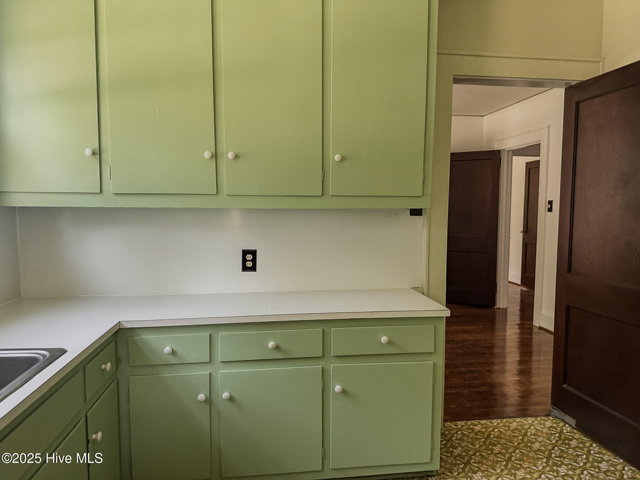 100515338 | Photo 14