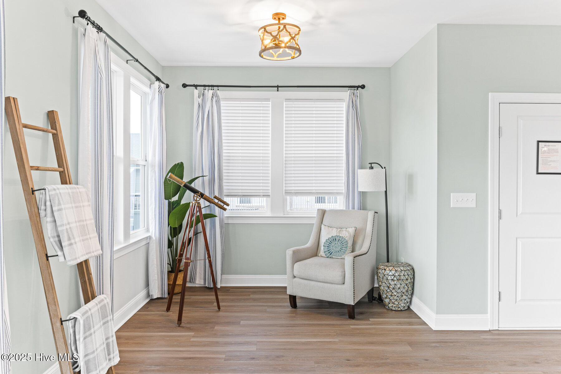 100552667 | Photo 17