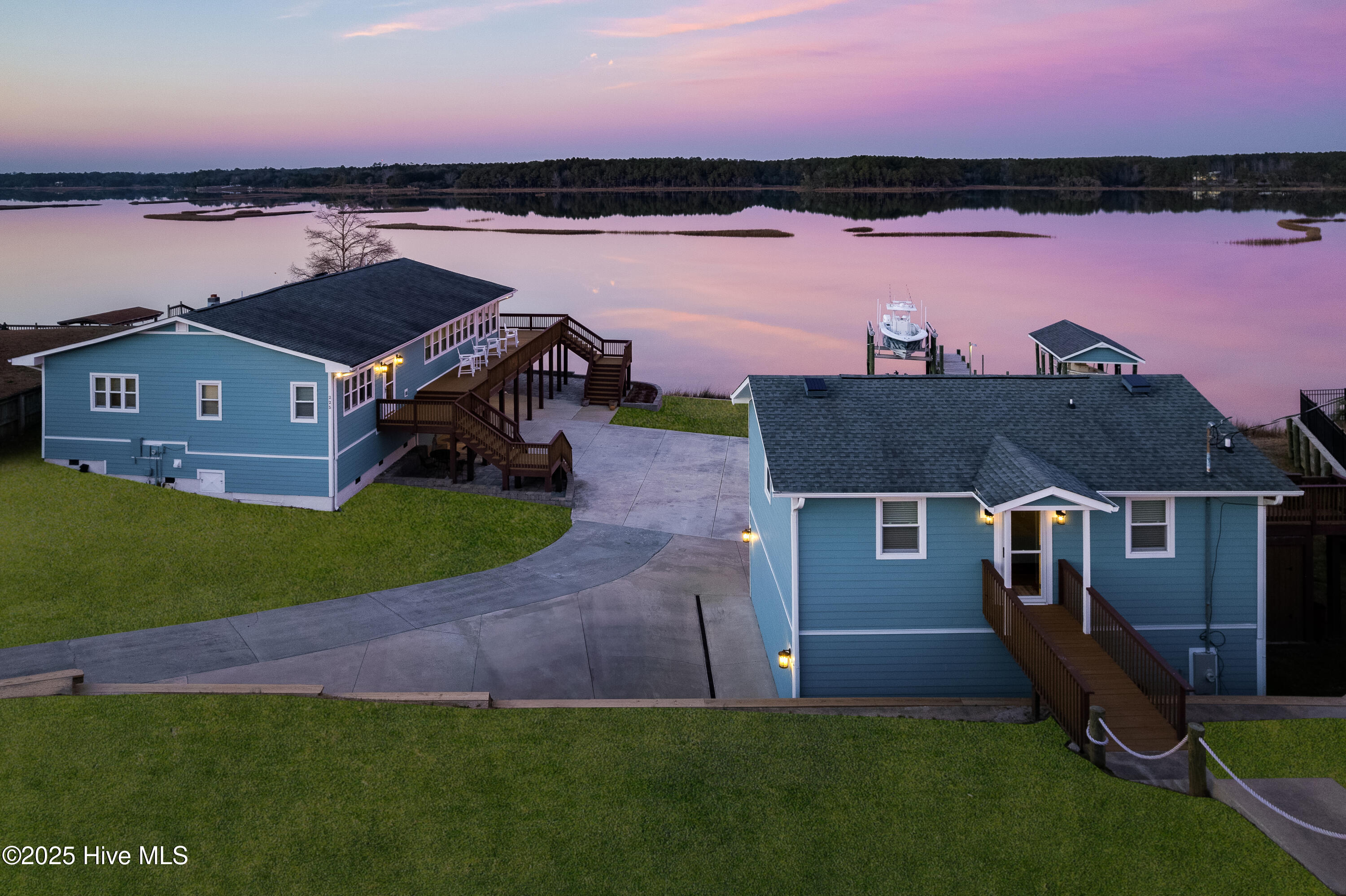 100491390 | Photo 50