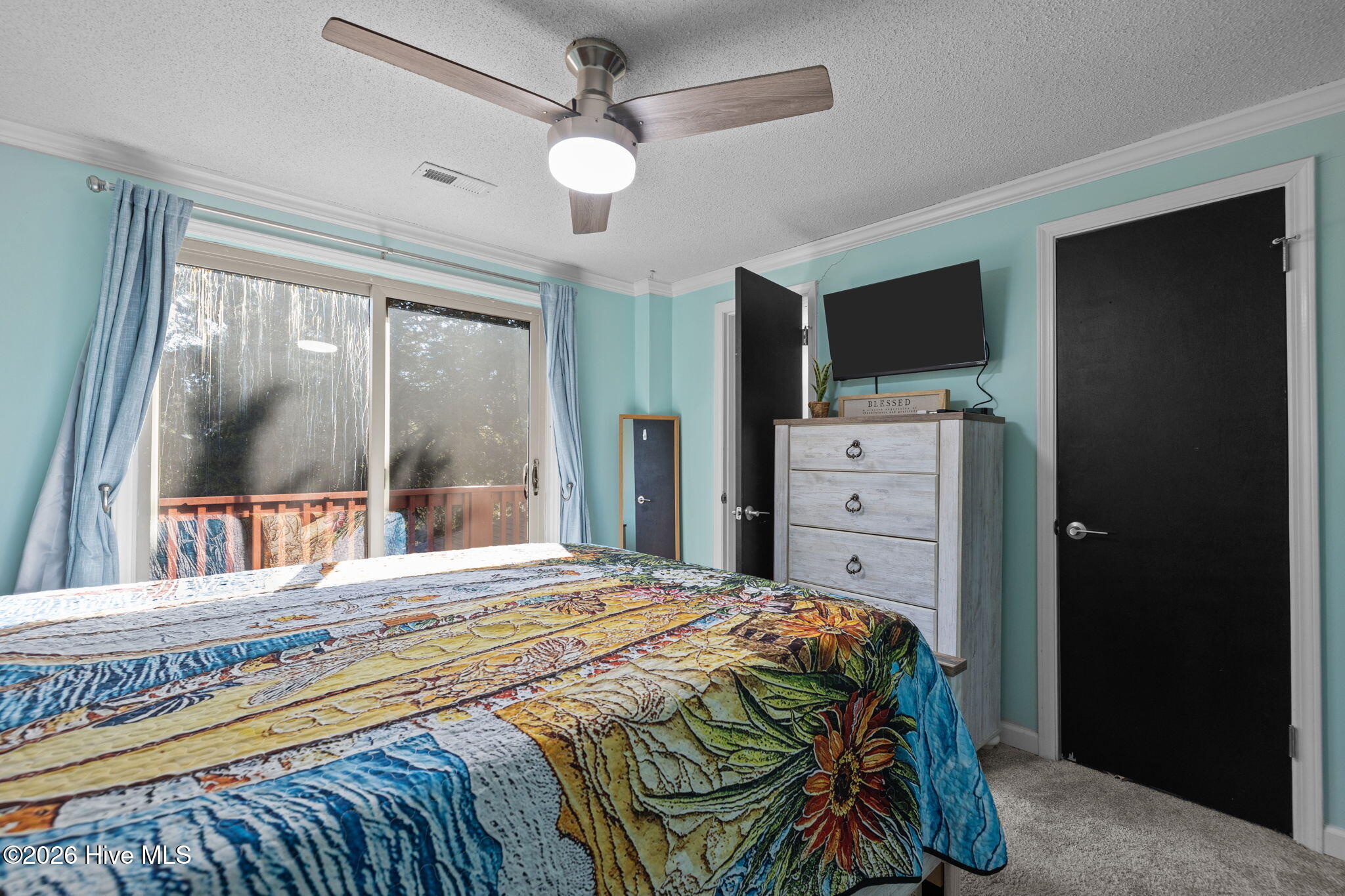 100553016 | Photo 35