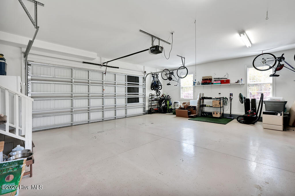 100562114 | Photo 31