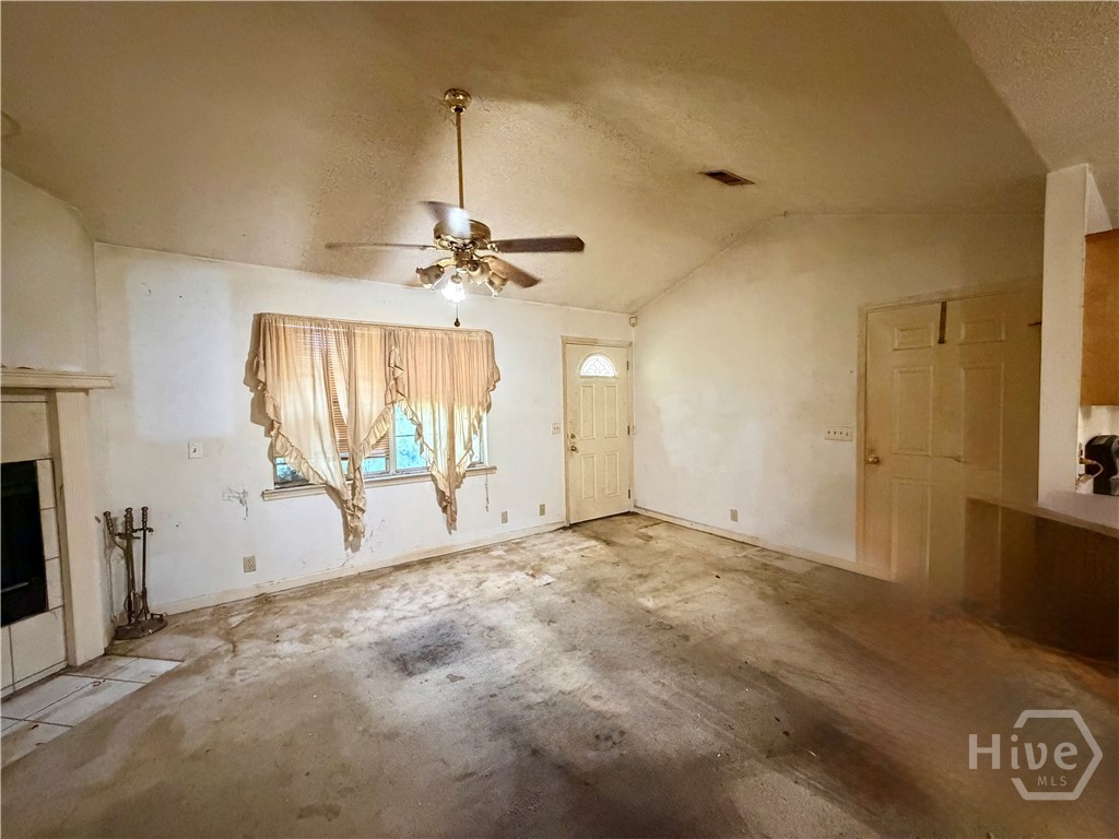 Photo 3 of Single family home for sale at 395 Lemans Dr, Bloomingdale, GA 31302 | MLS# SA364528 | Listing updated on 2026-09-17