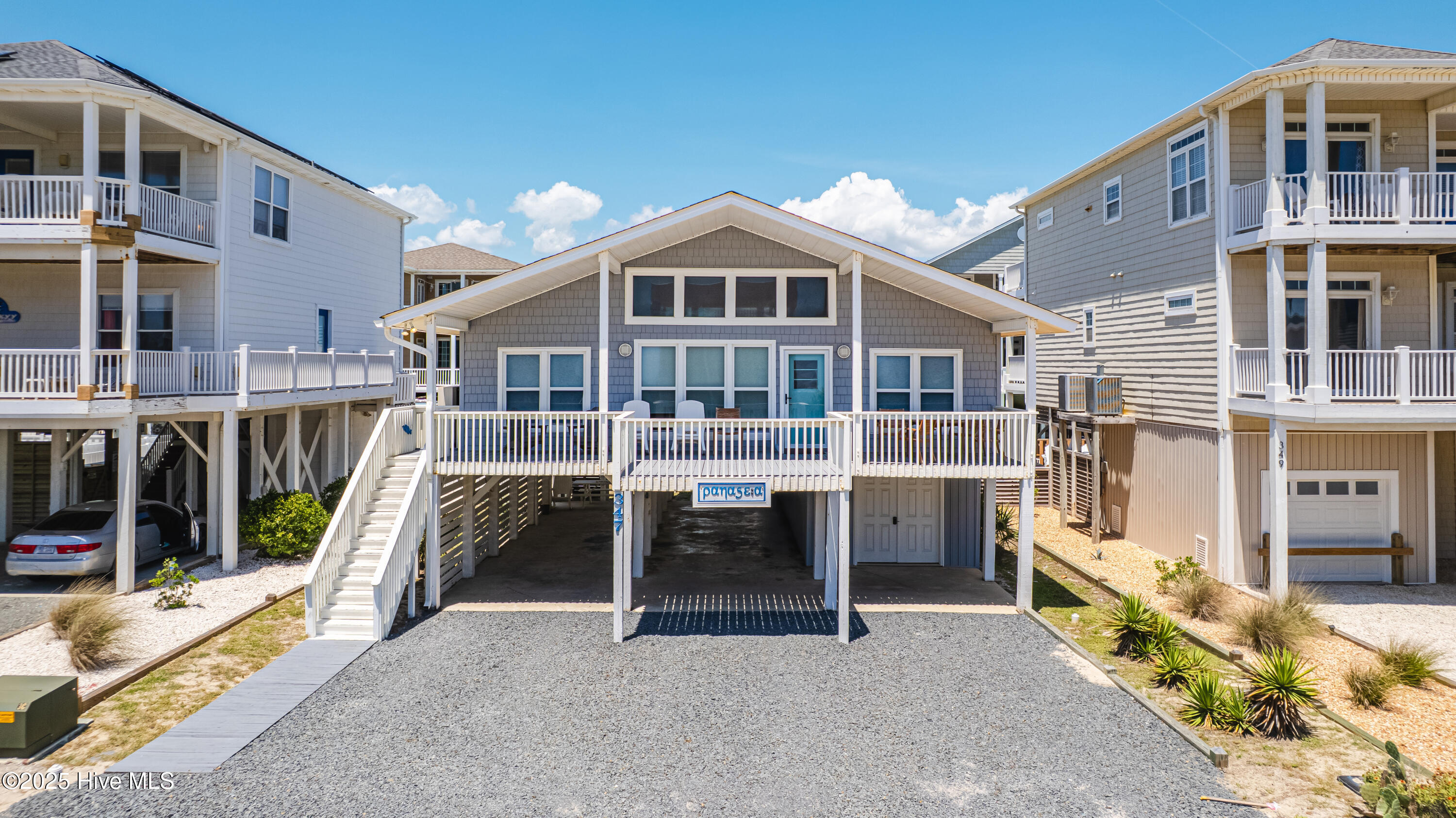 100521166 | Photo 27