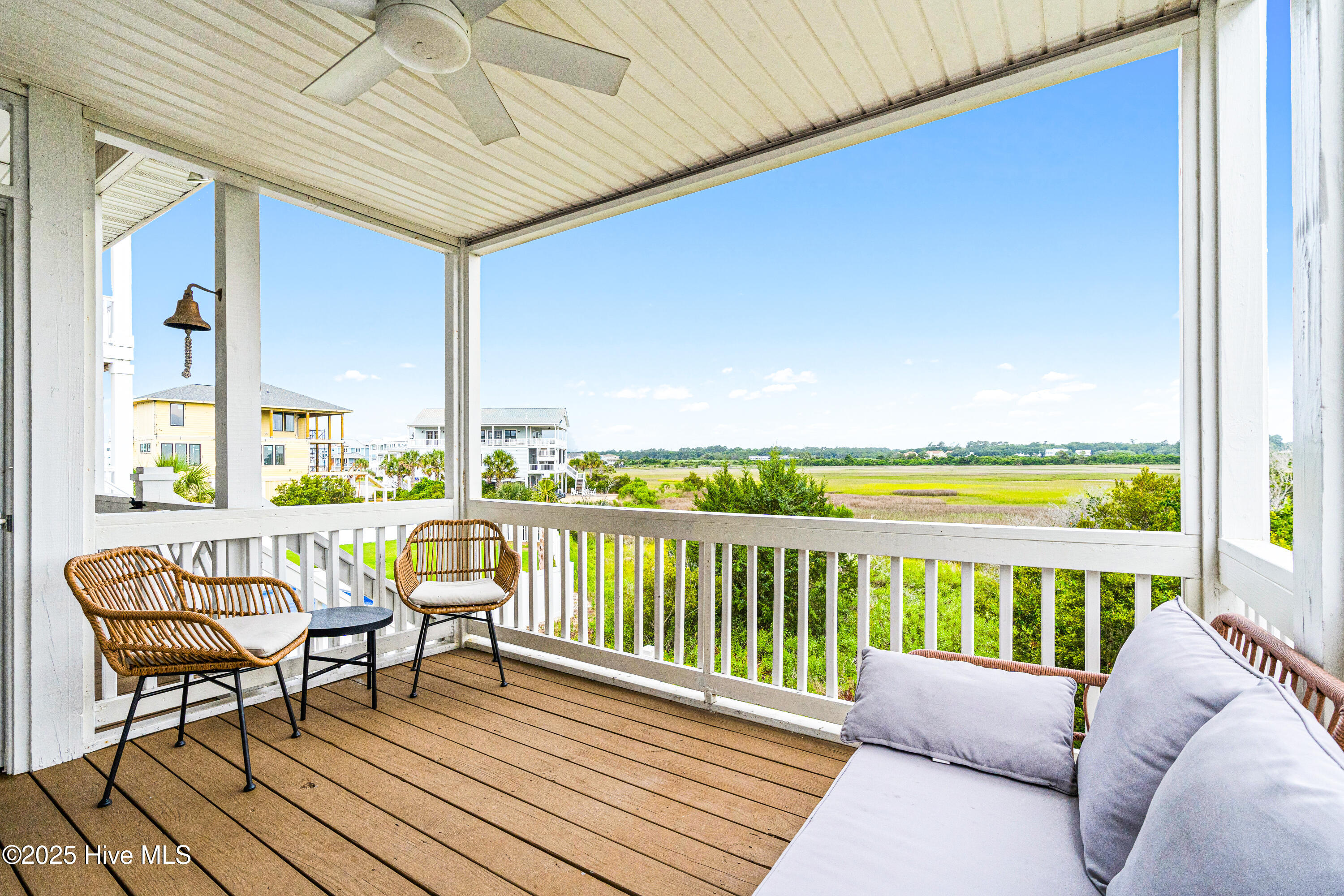 100510863 | Photo 41