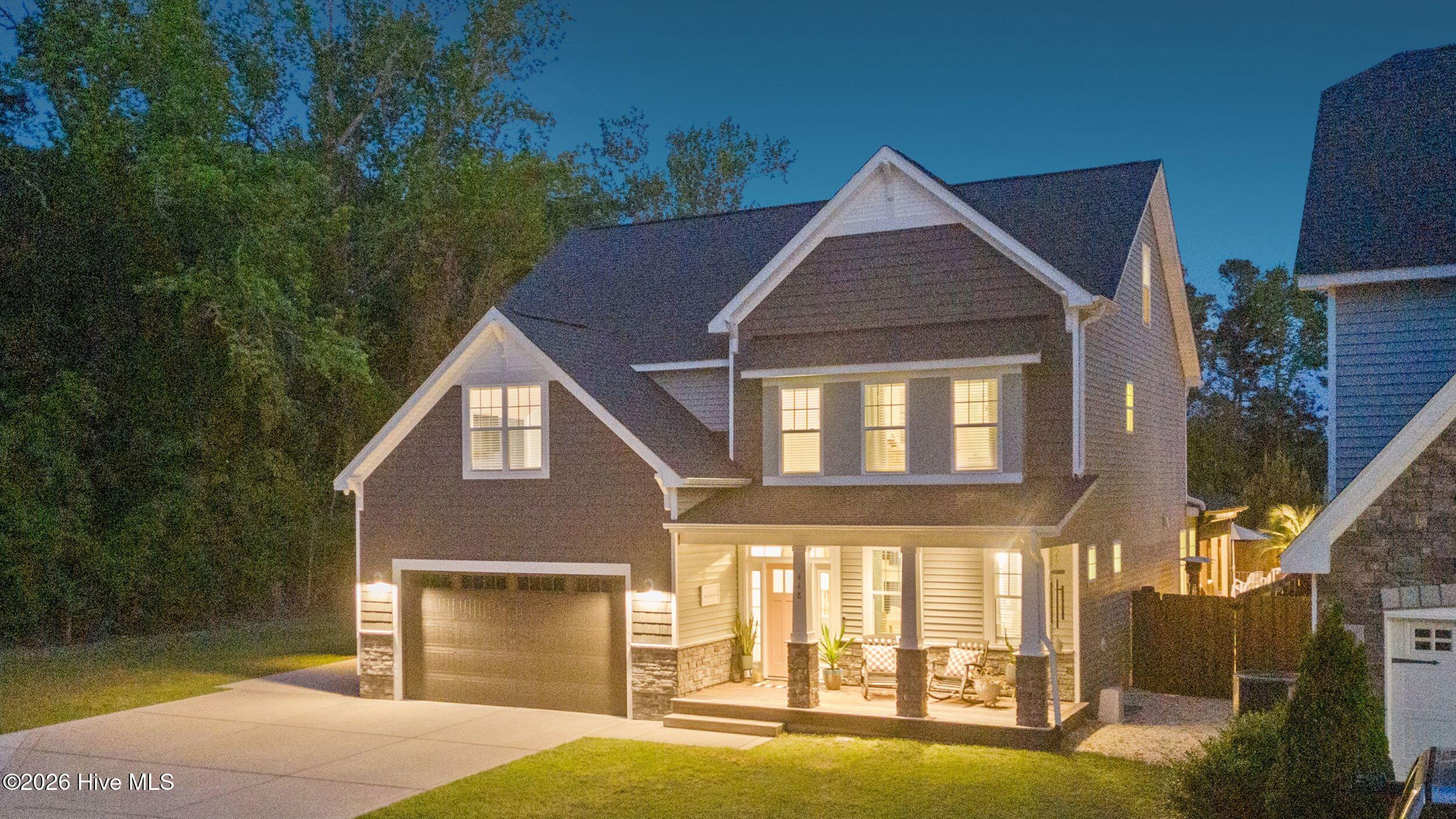 100566940 | Photo 103