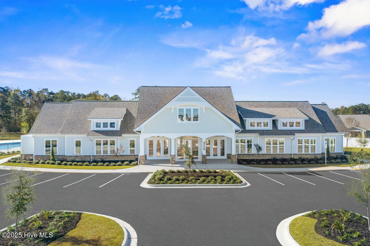 100562486 | Photo 25