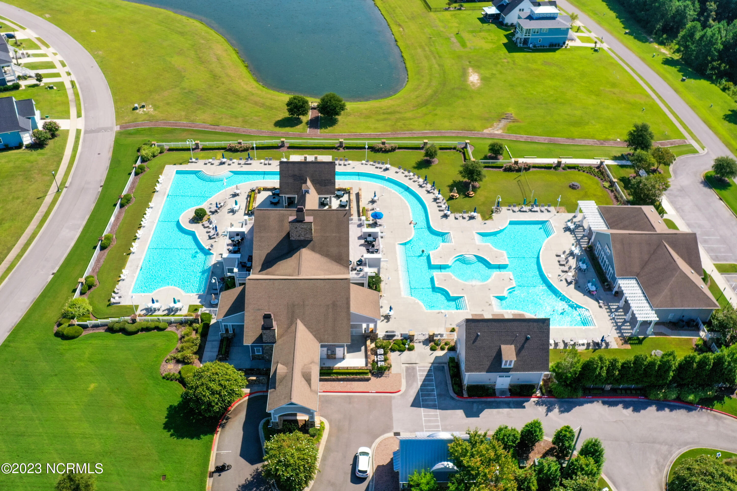 100535836 | Photo 10