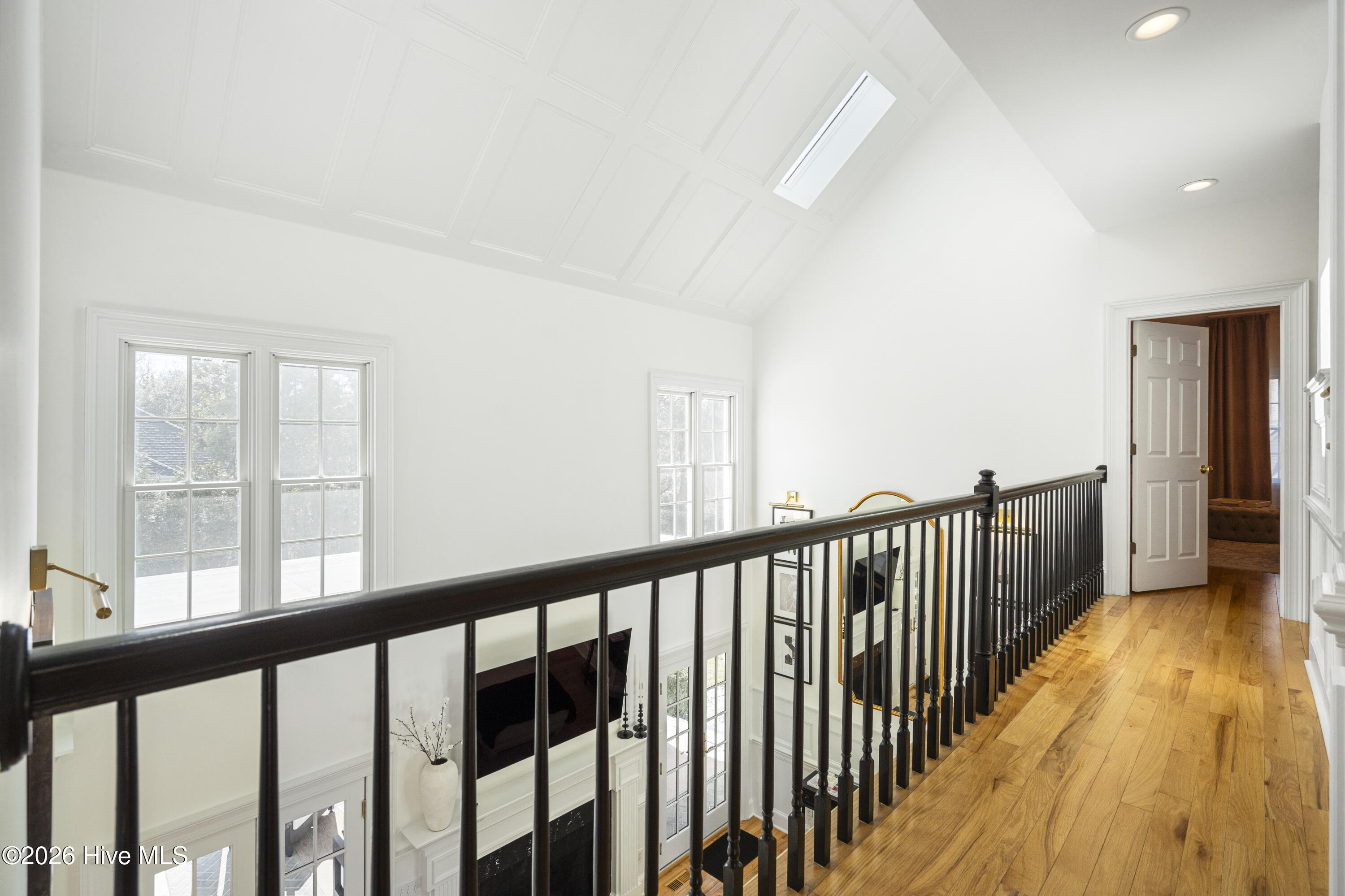 100552221 | Photo 40