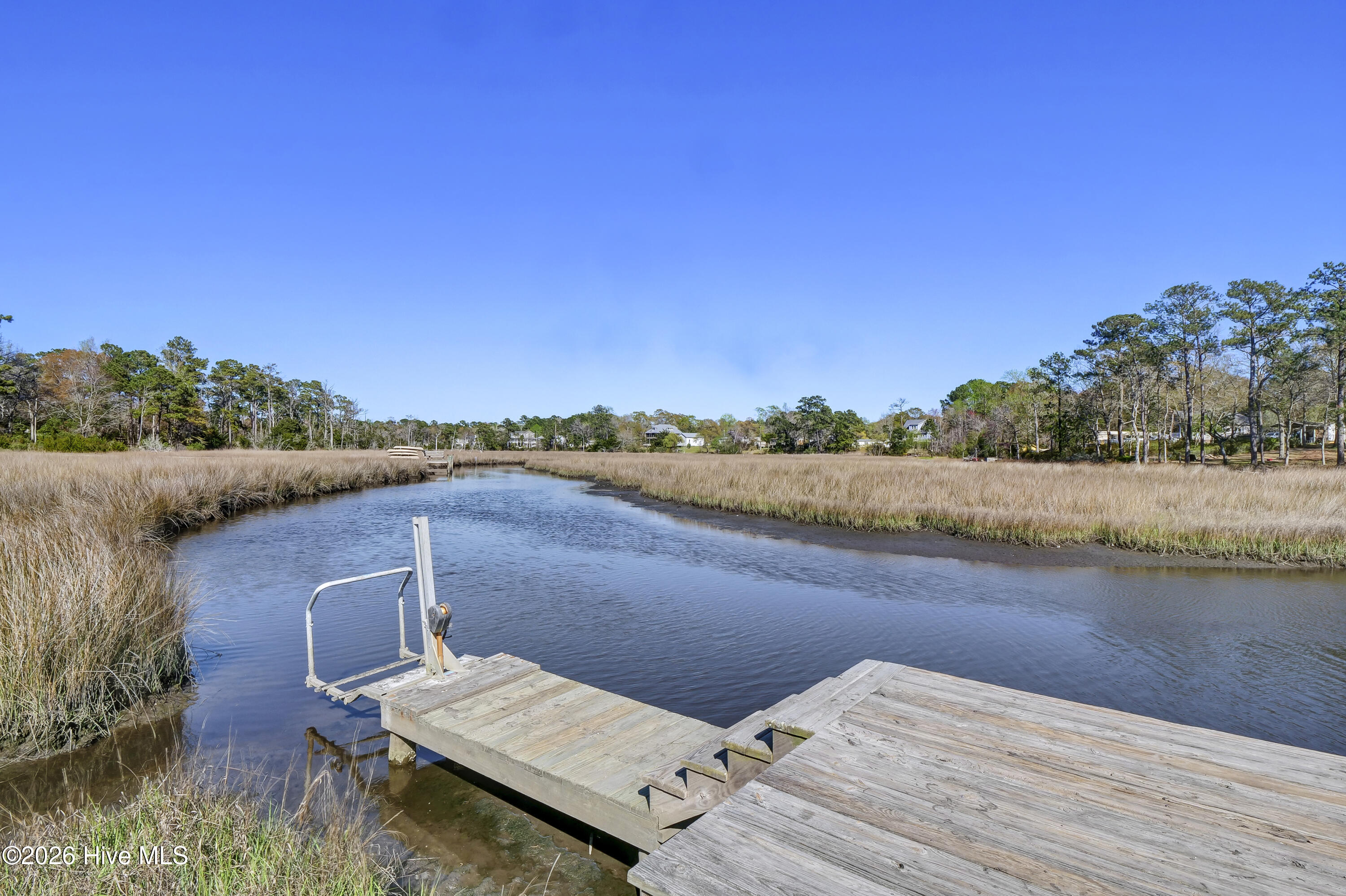 100563138 | Photo 31