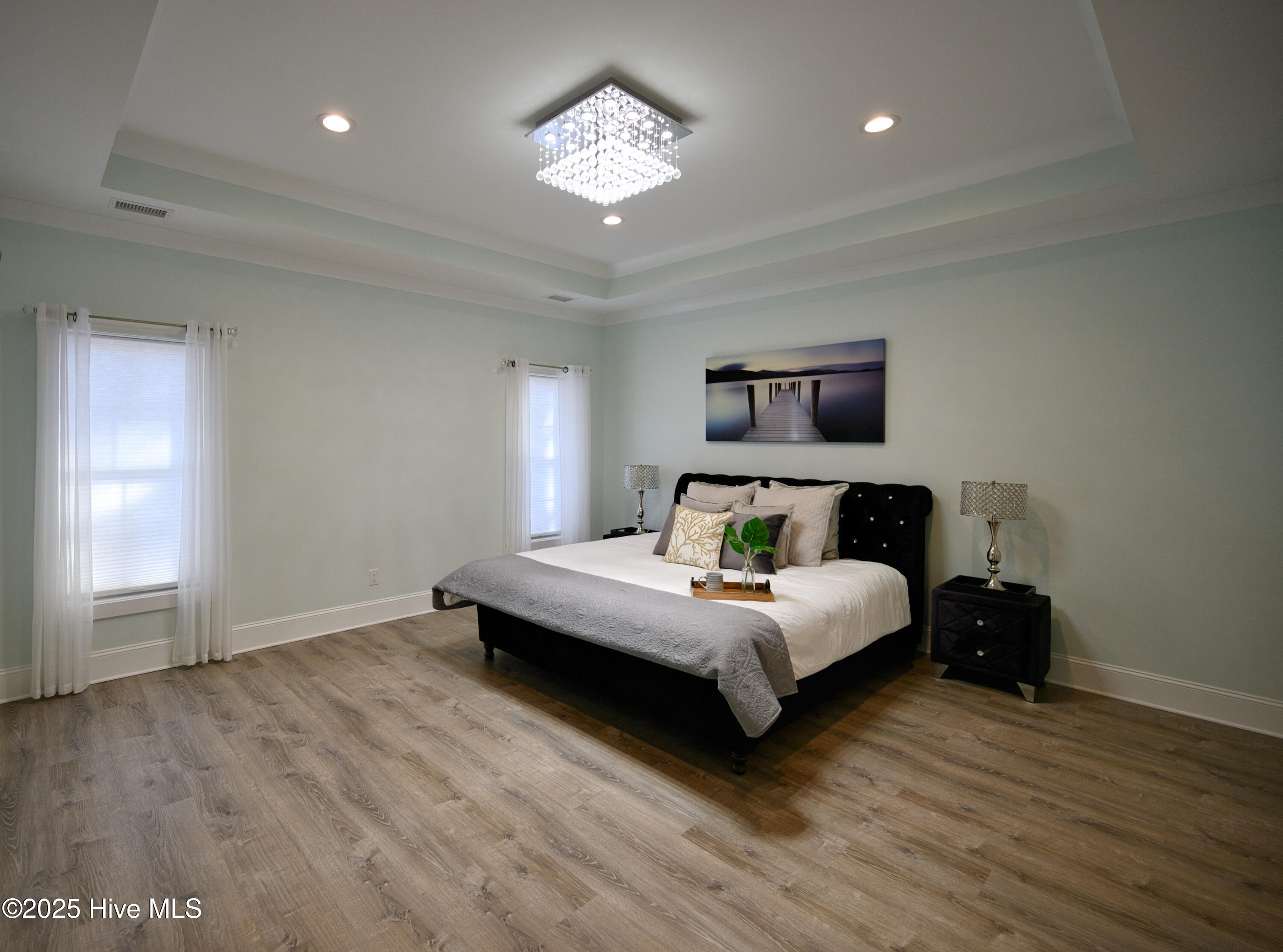 100546521 | Photo 45