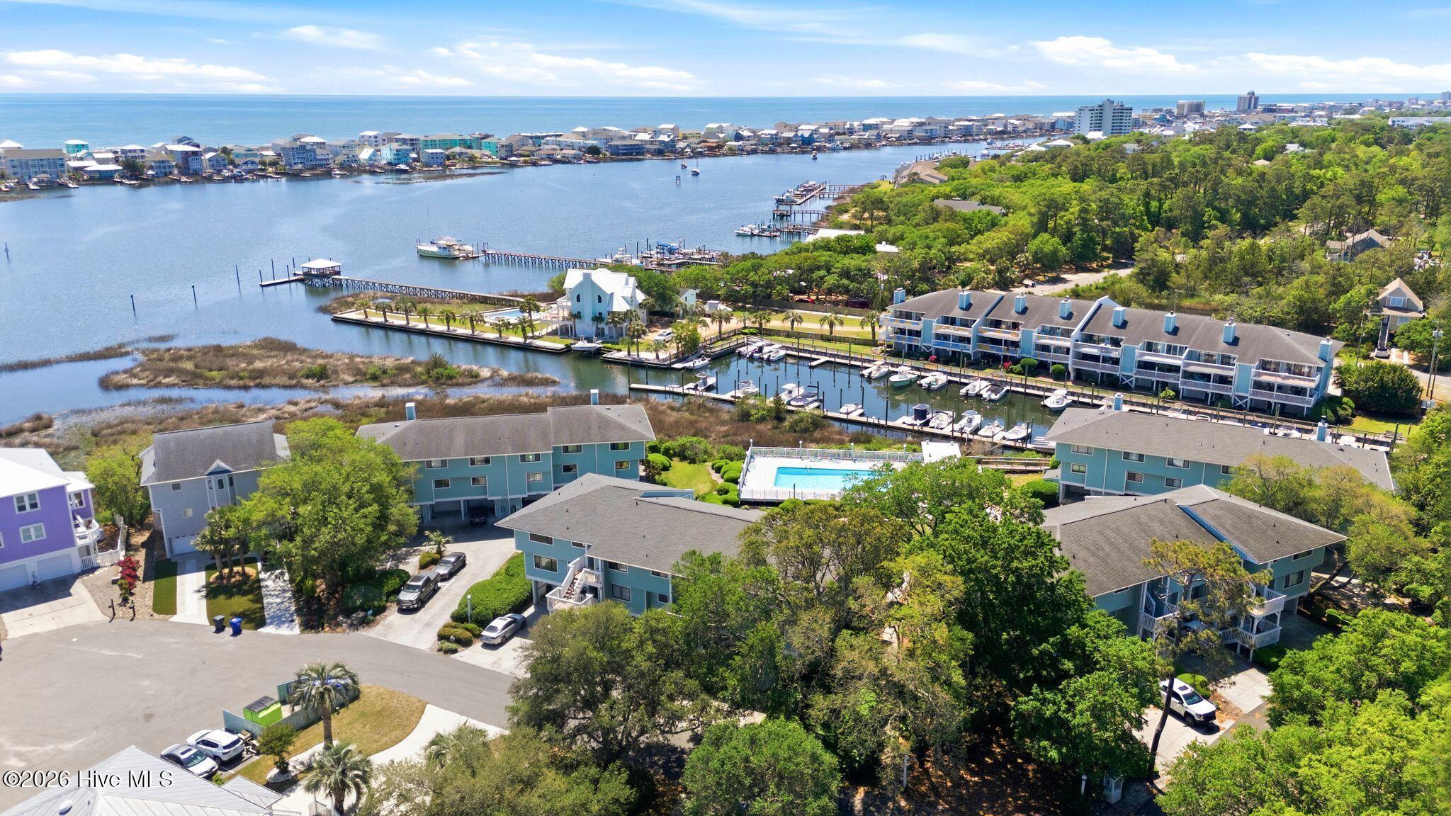 100568885 | Photo 48