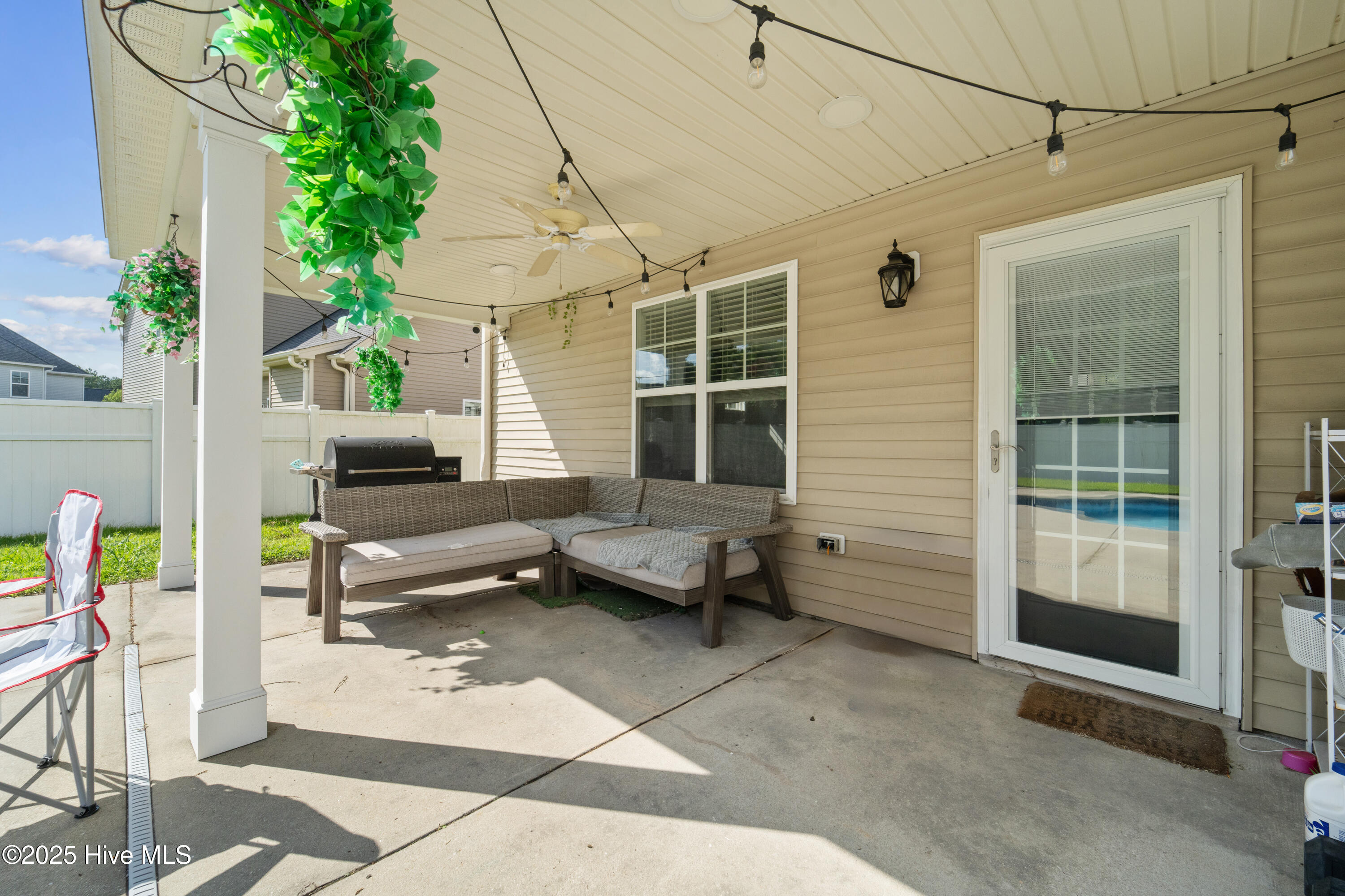 100516932 | Photo 65