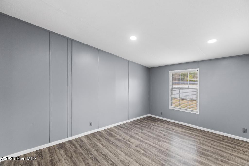 100555089 | Photo 14