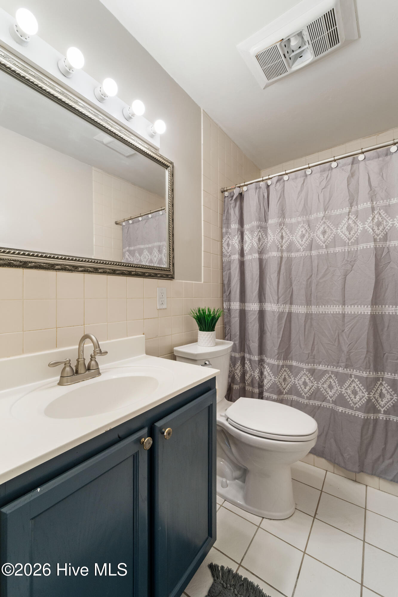 100551090 | Photo 39