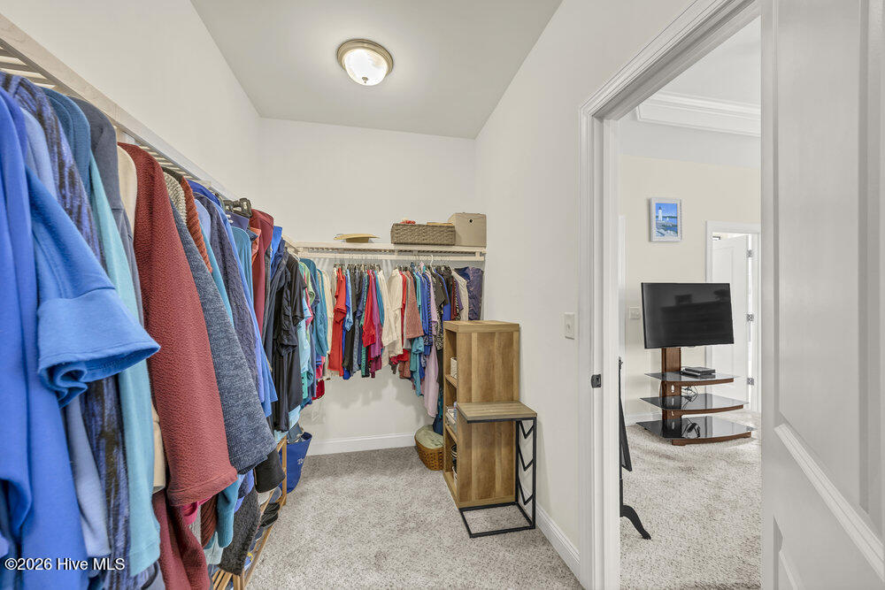 100554045 | Photo 22