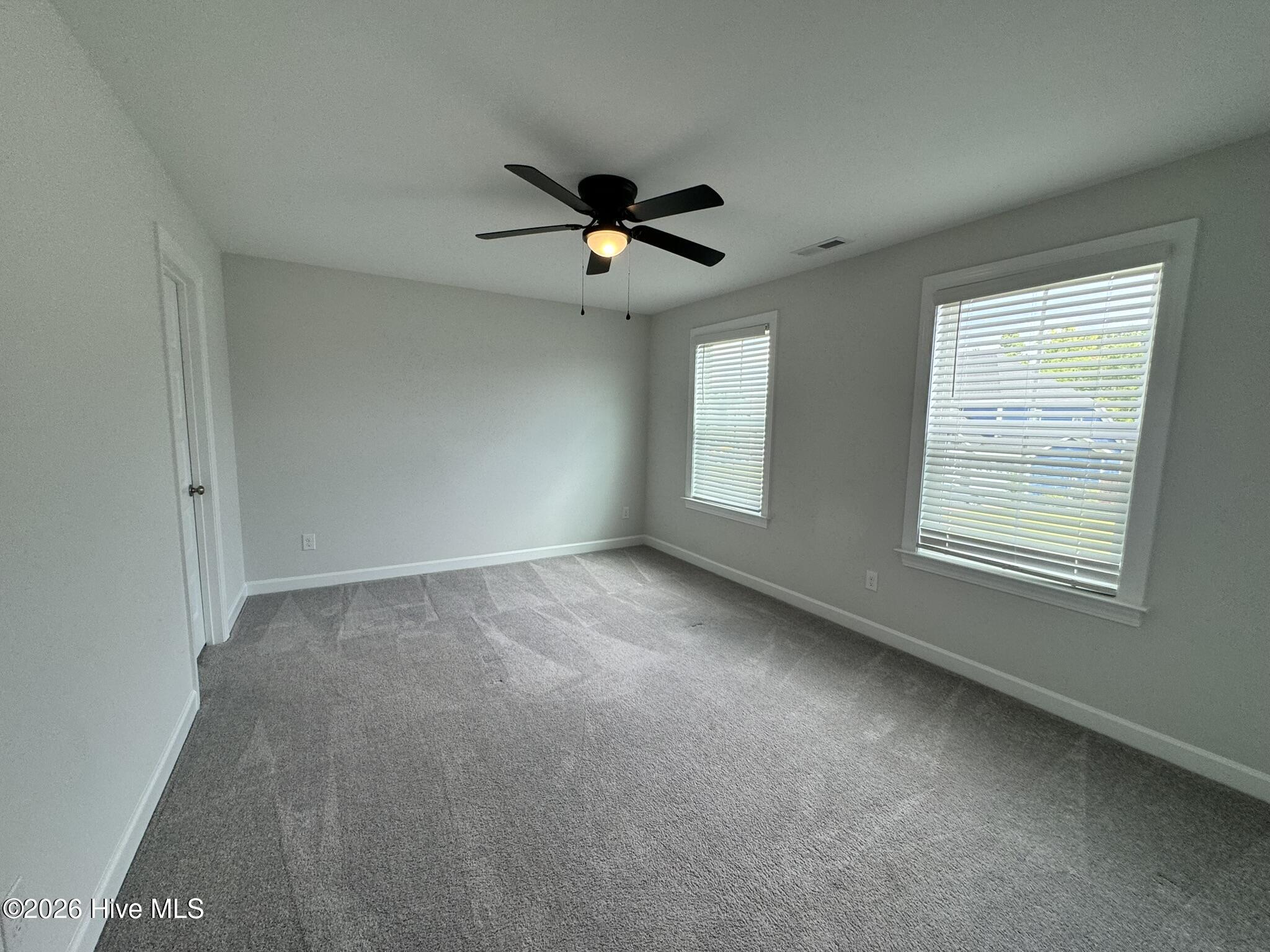 100558749 | Photo 29