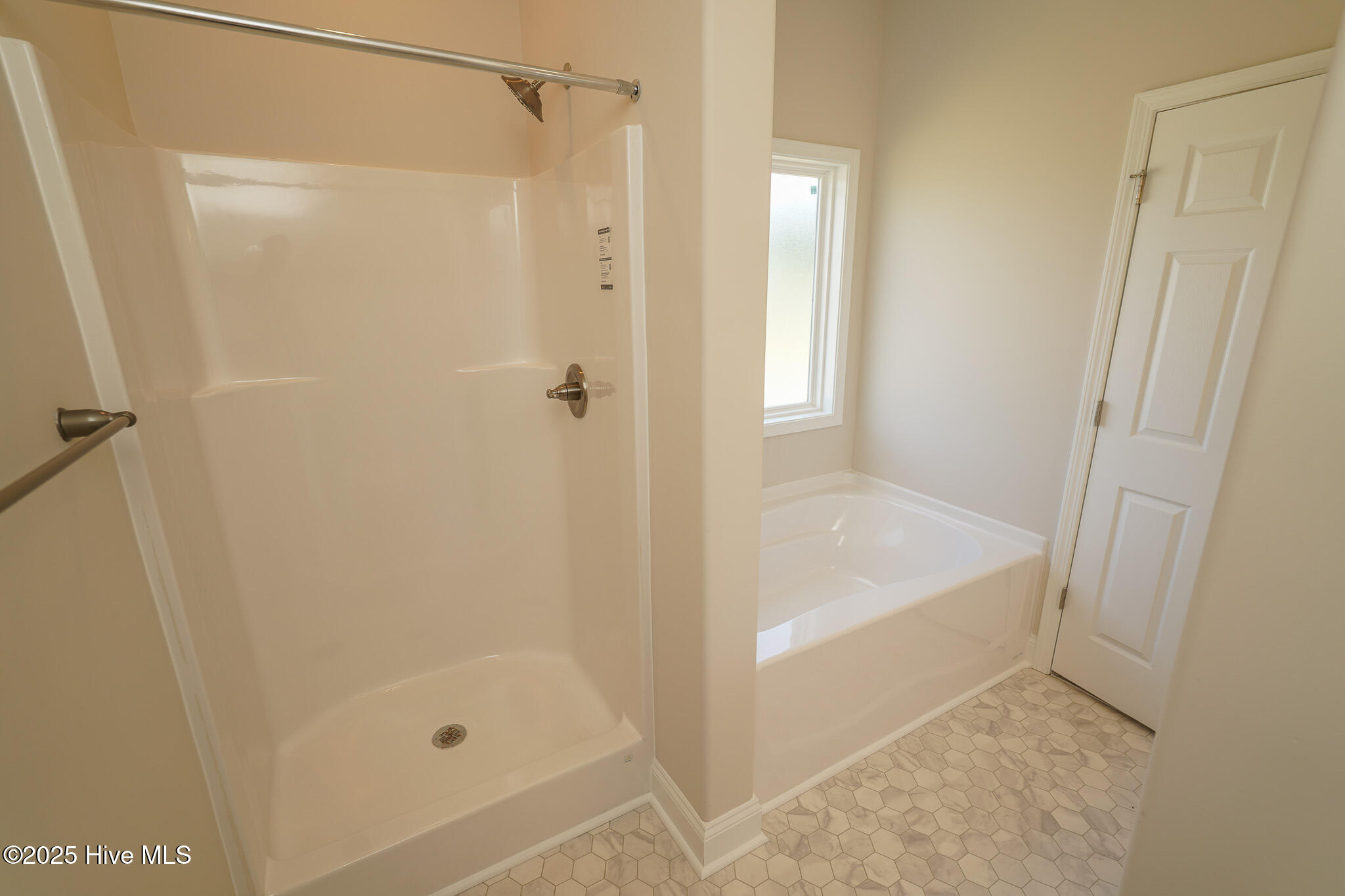 100488193 | Photo 18