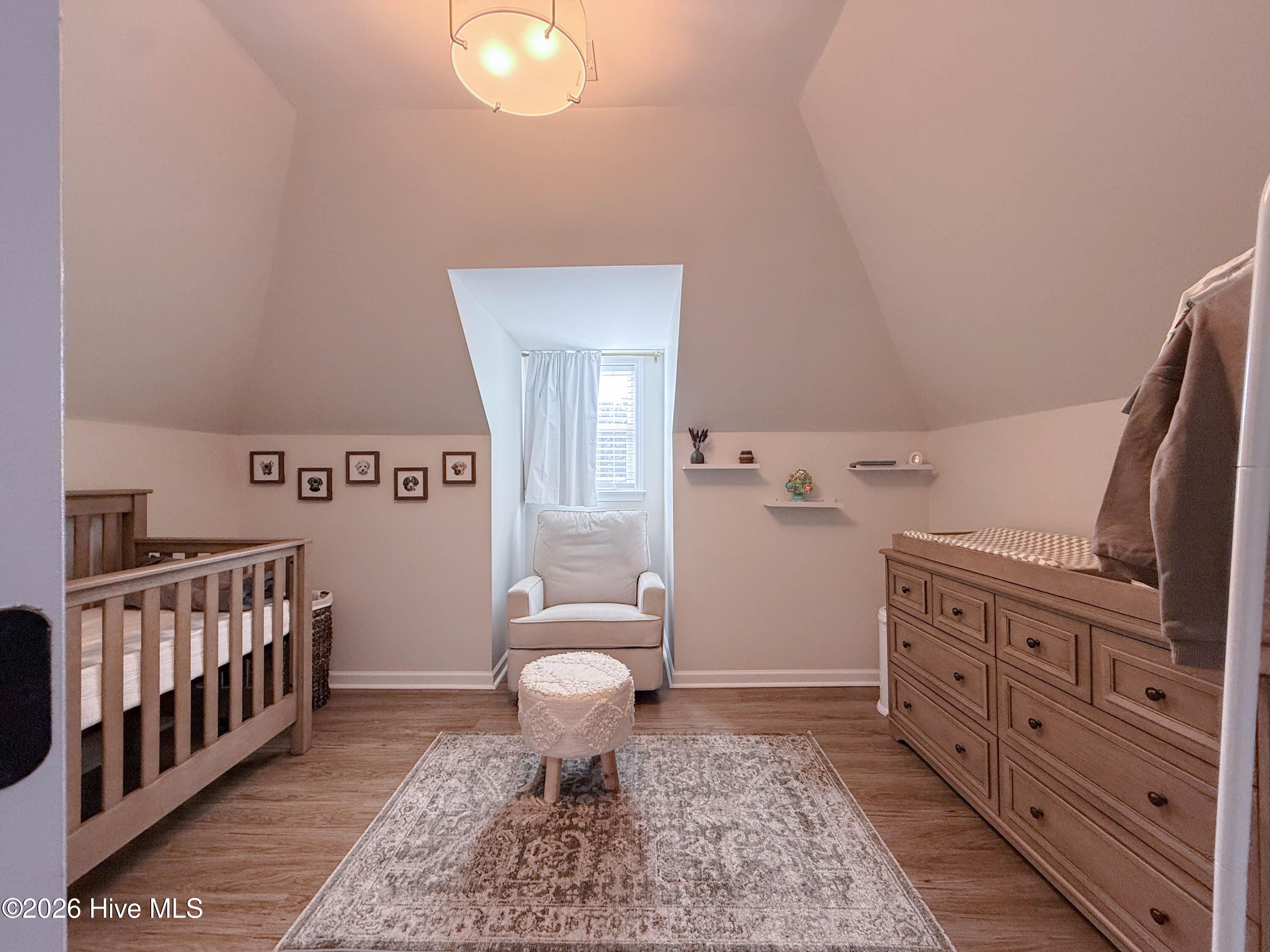 100551828 | Photo 42