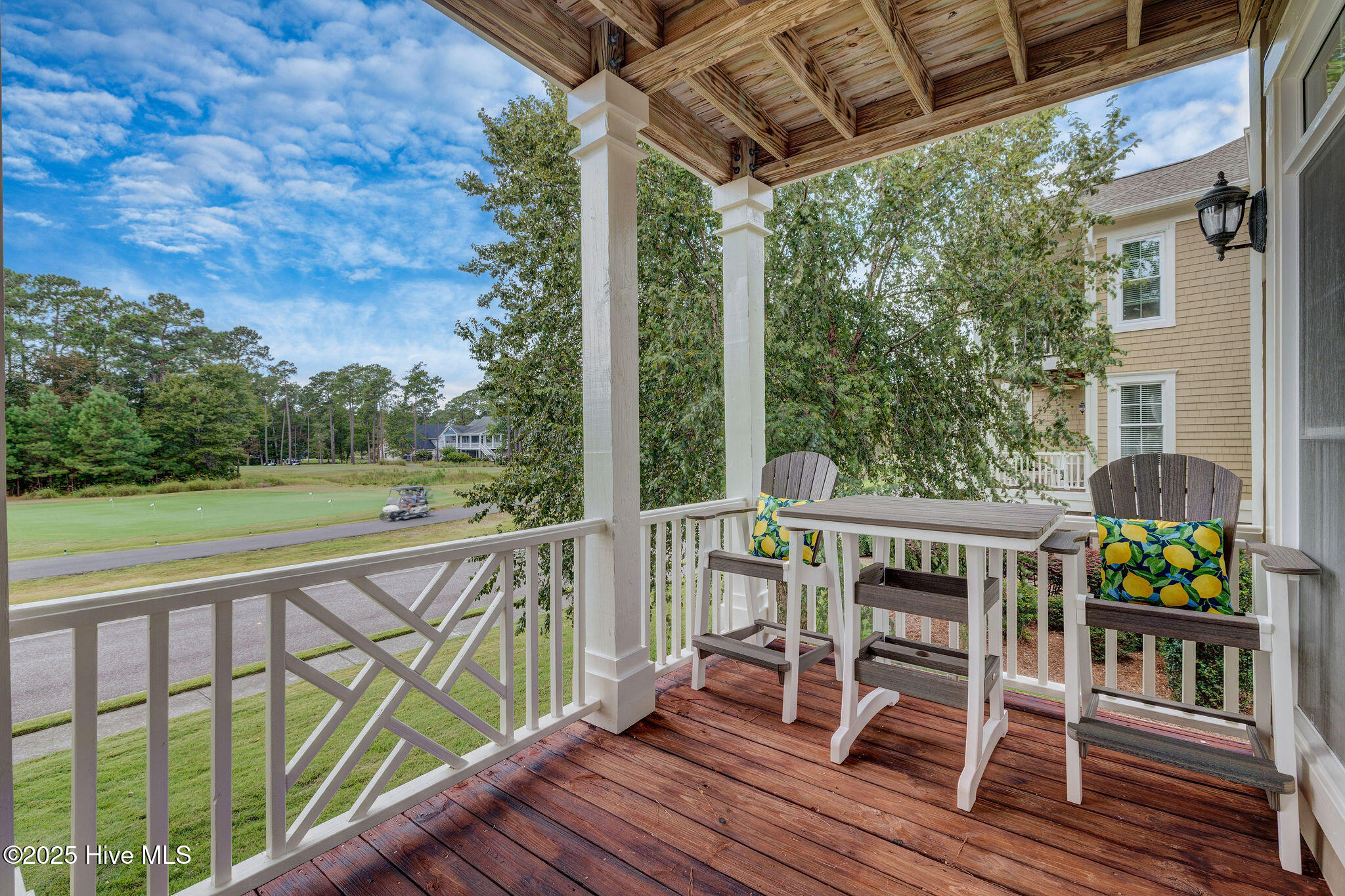 100530100 | Photo 26