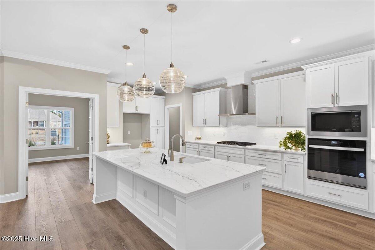 100546300 | Photo 13