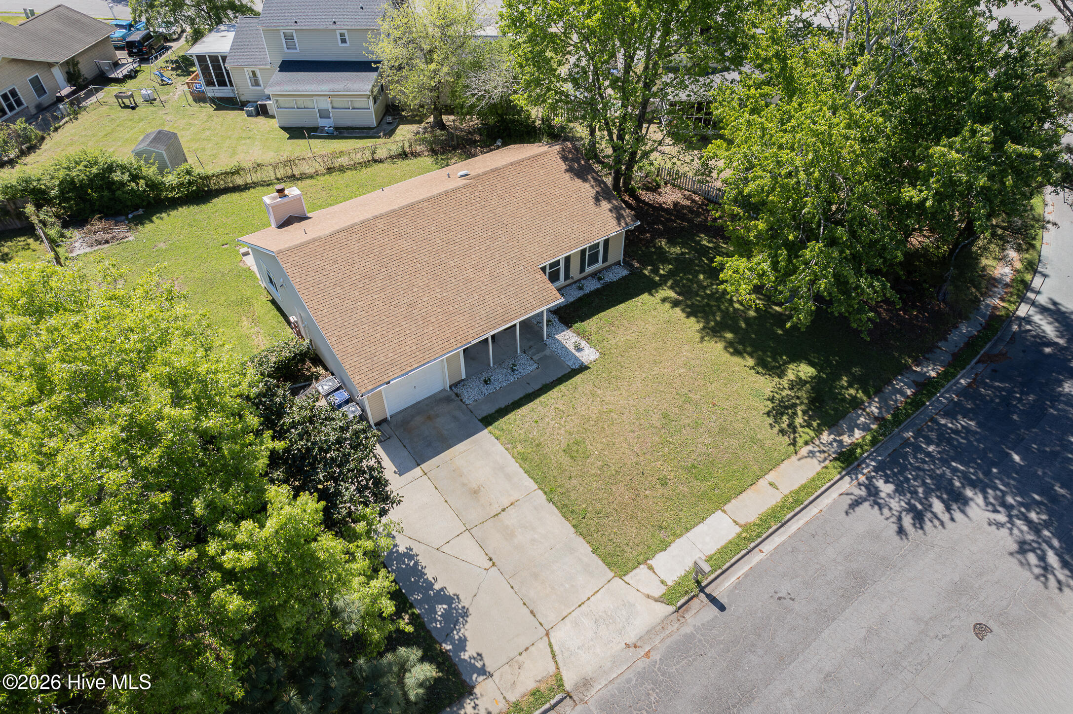 100566387 | Photo 38