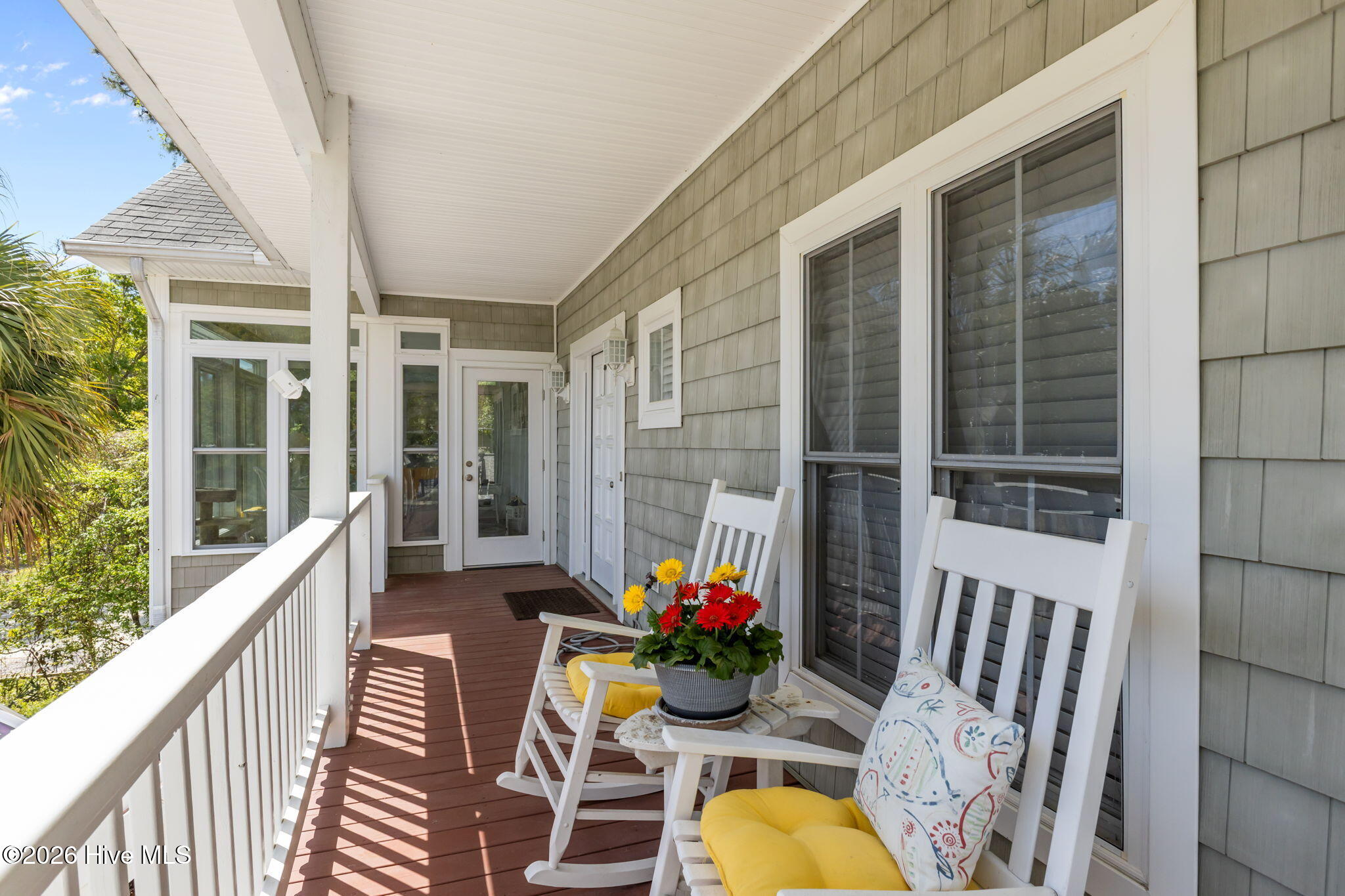 100562020 | Photo 37