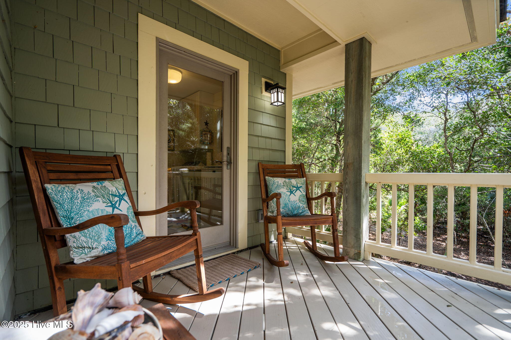 100501952 | Photo 57