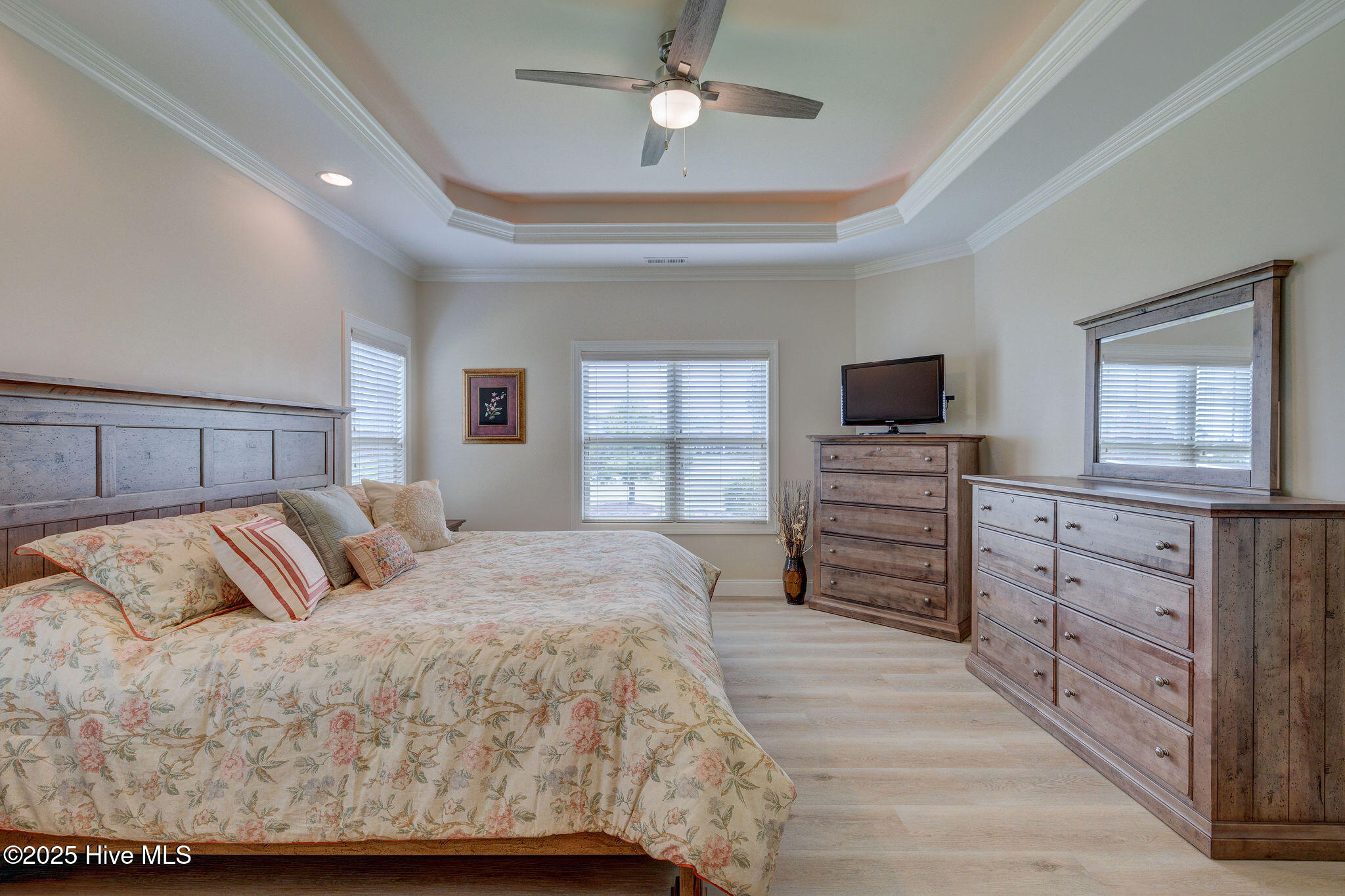 100549436 | Photo 29