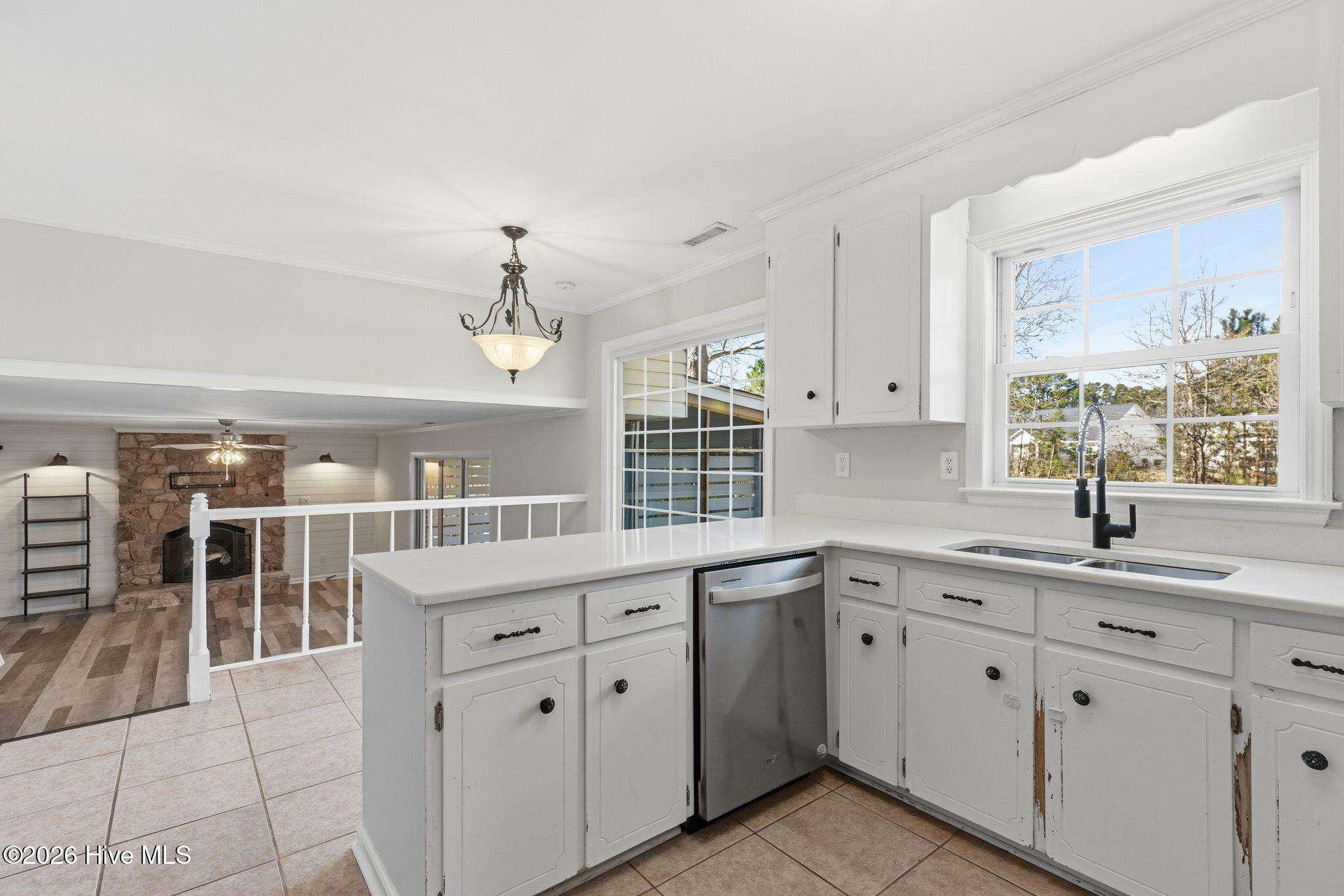 100554538 | Photo 24