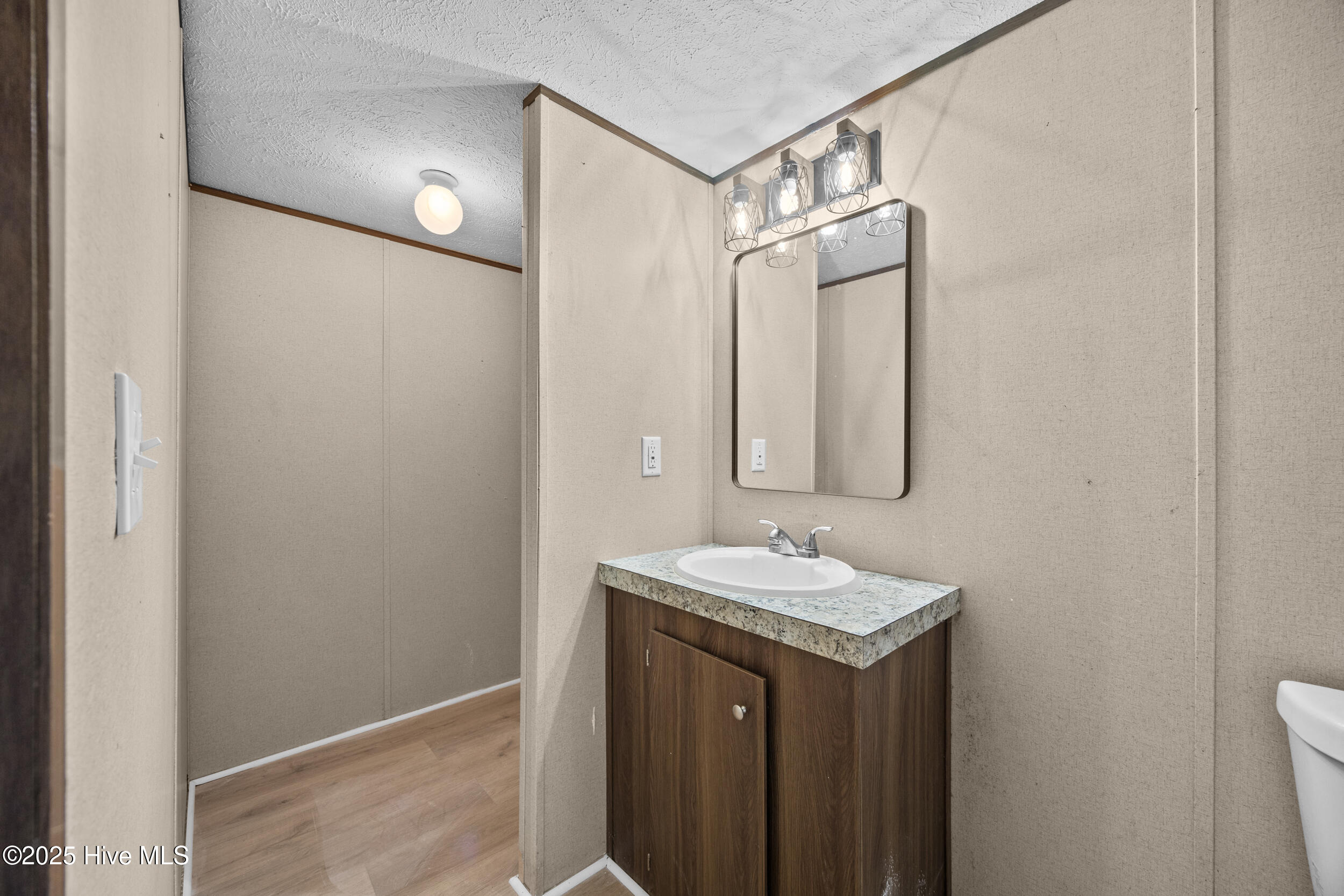 325 Messer Loop Road, Burgaw, NC 28425 – photo 12: 002_9qLZ