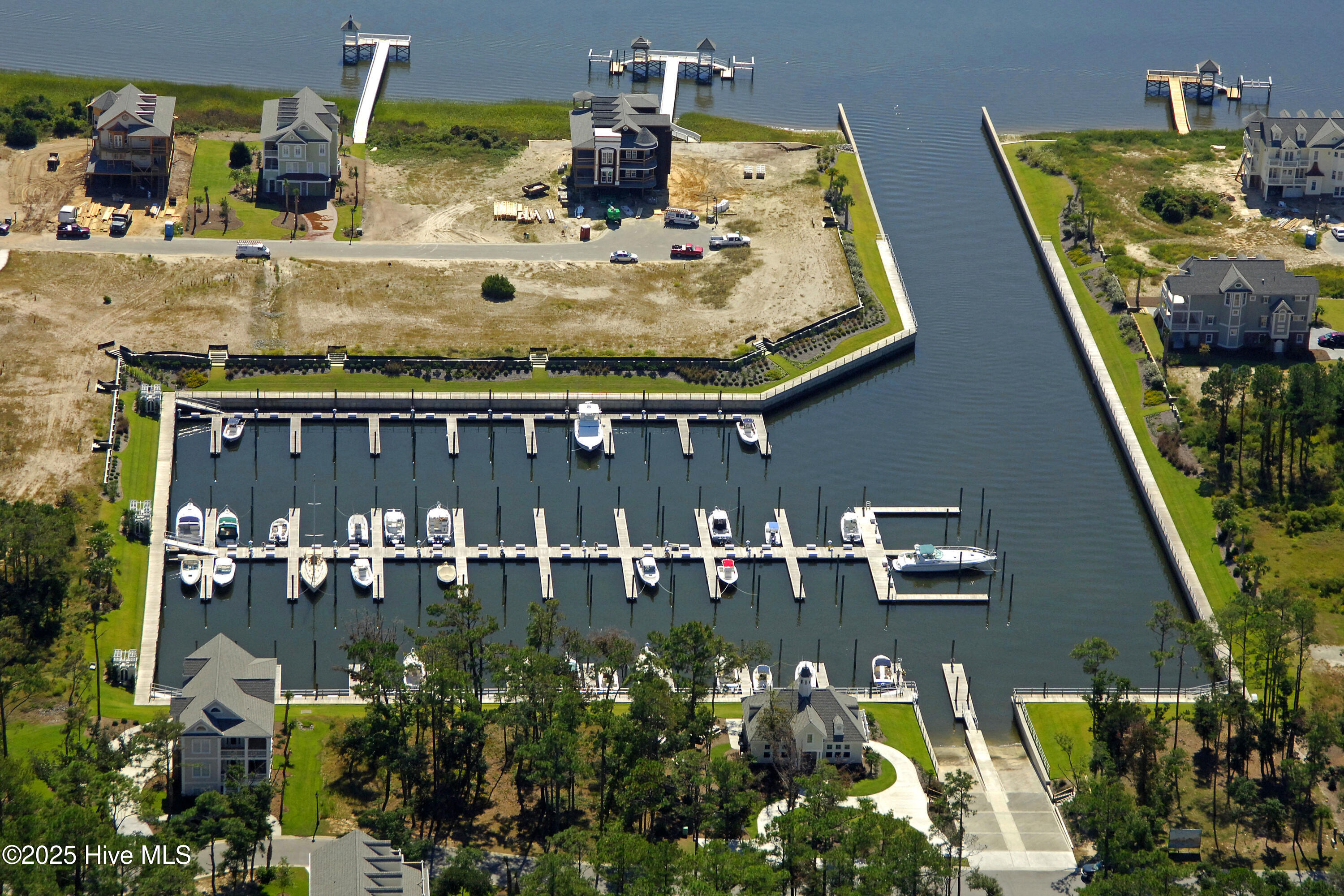 100498654 | Photo 21