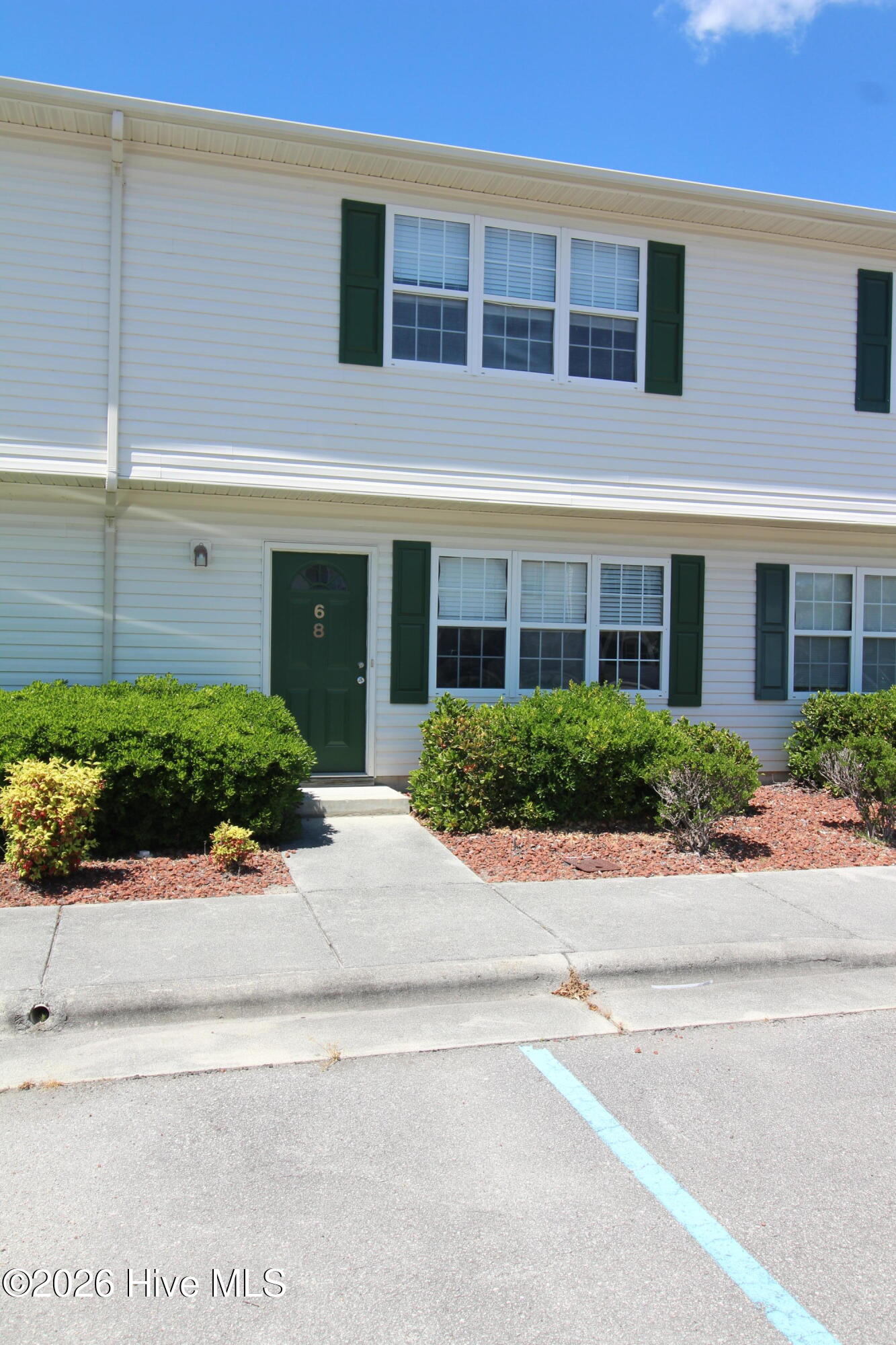 100568354 | Photo 14