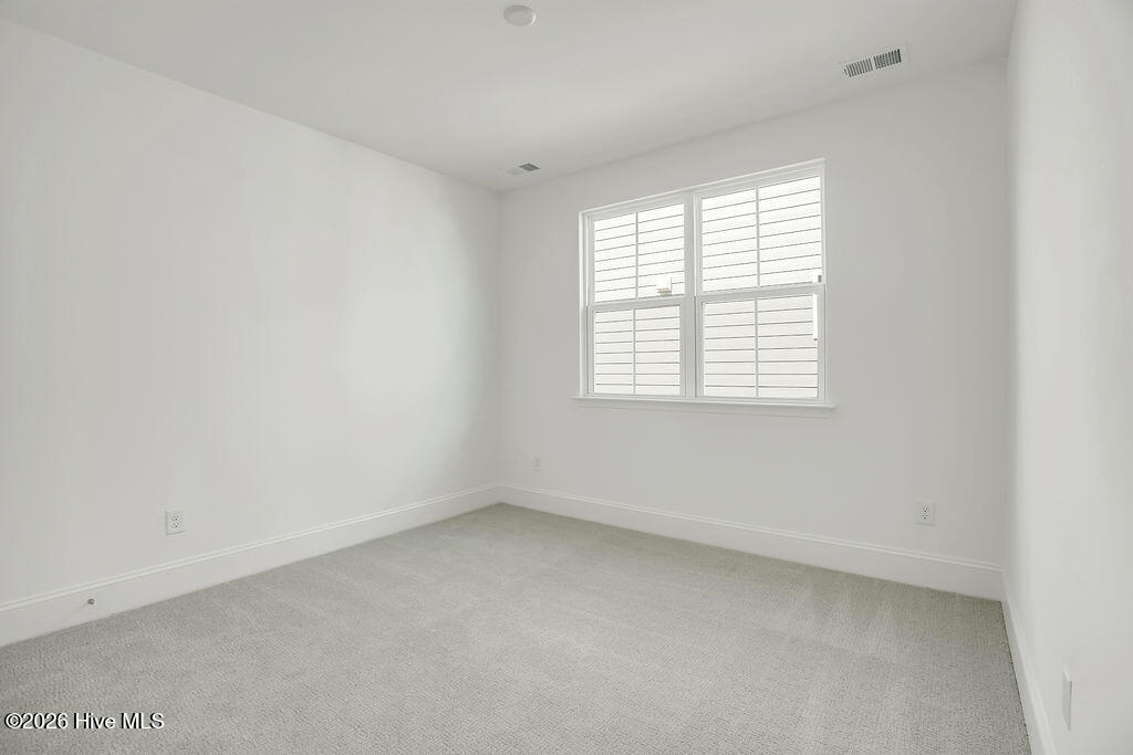 100545811 | Photo 16