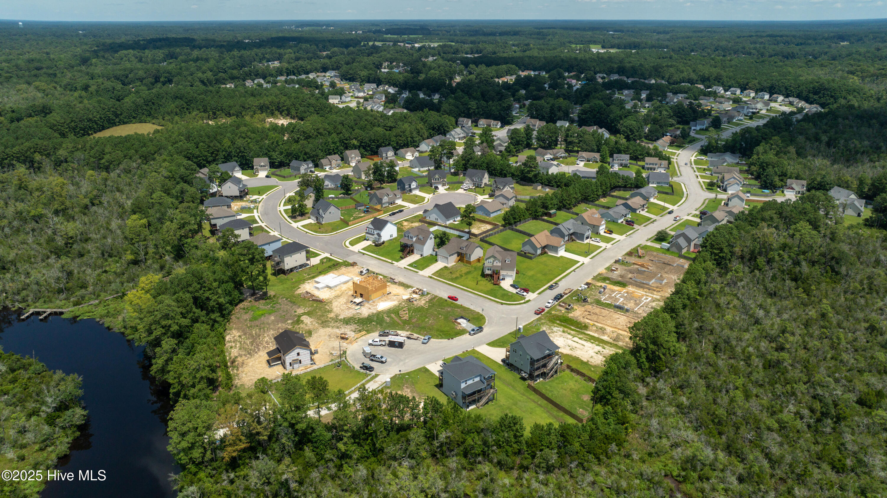 100526939 | Photo 33