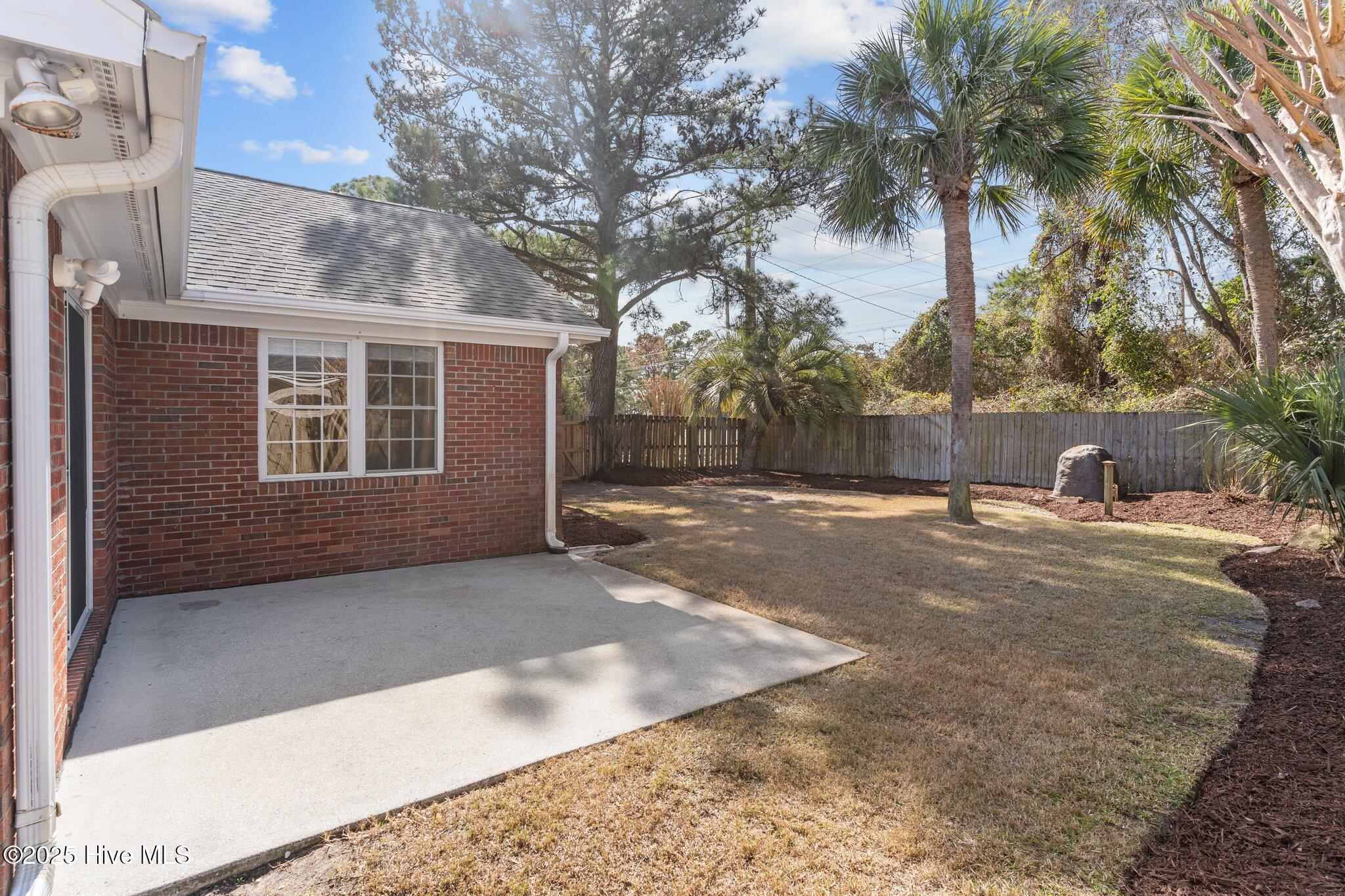 100540163 | Photo 45