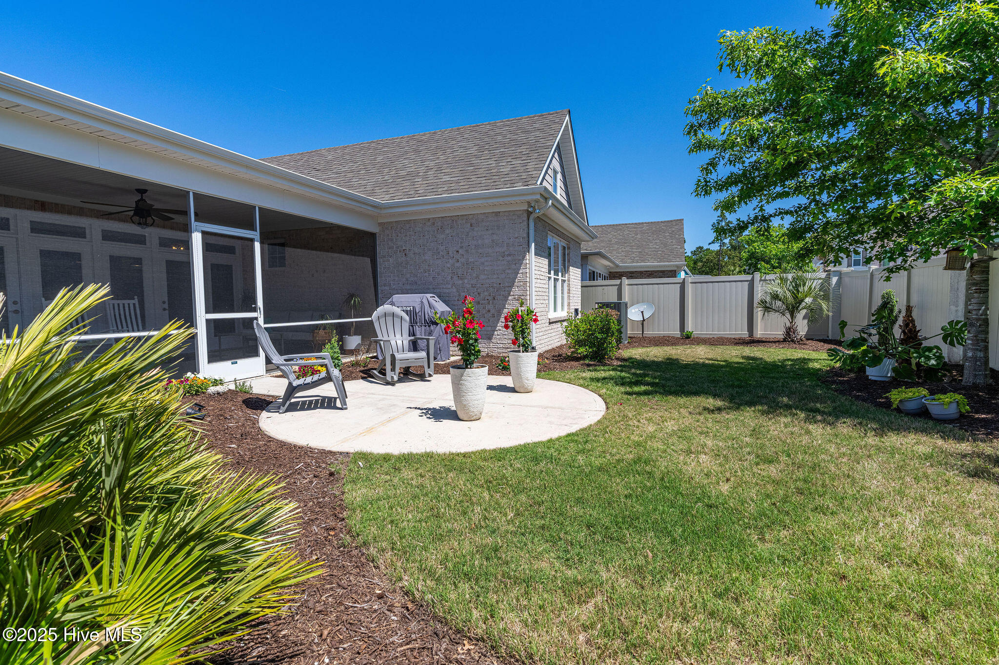 100540616 | Photo 52