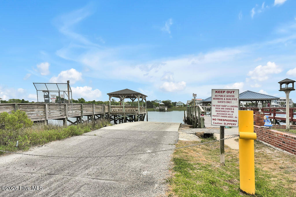 100570614 | Photo 37