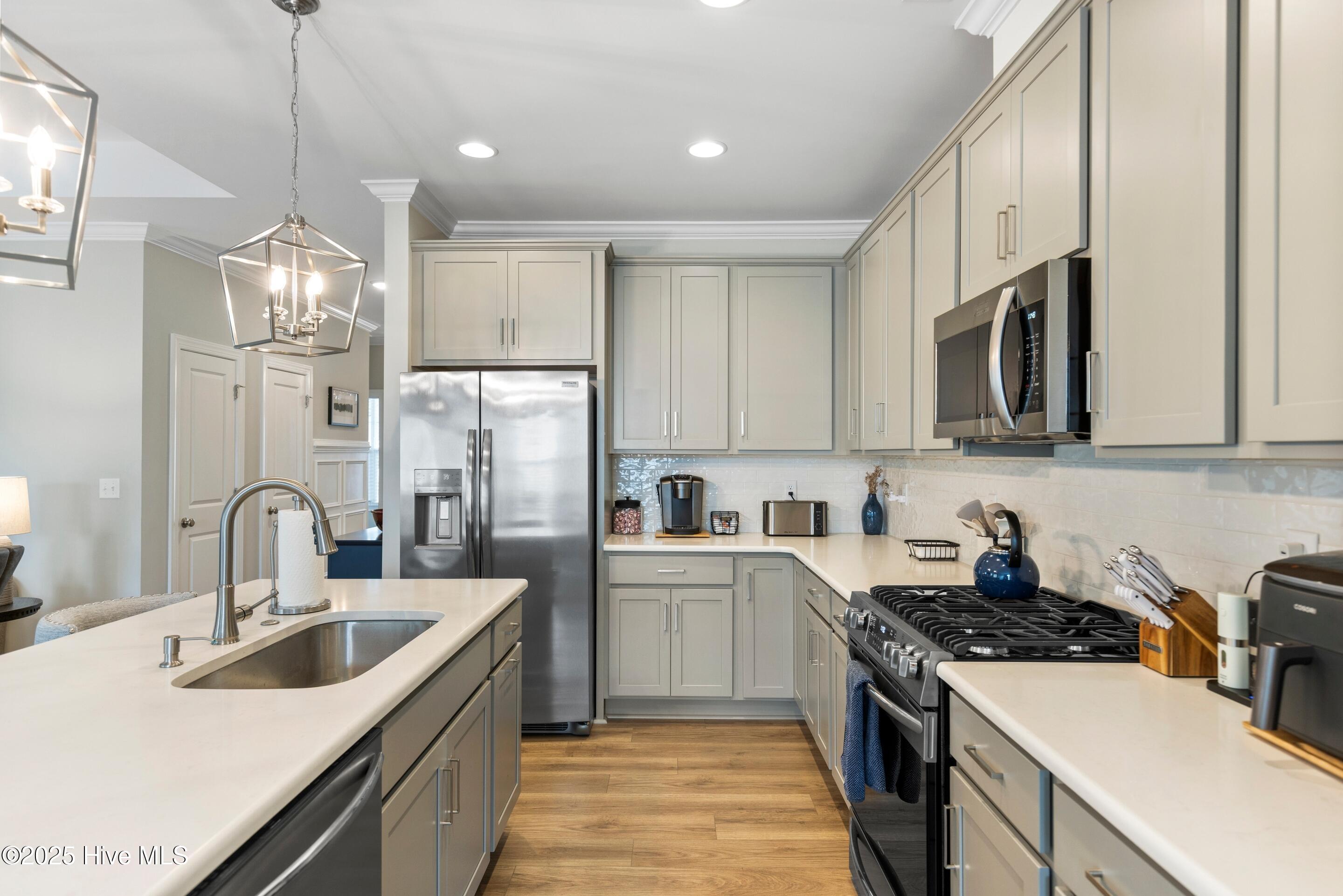 100554494 | Photo 12