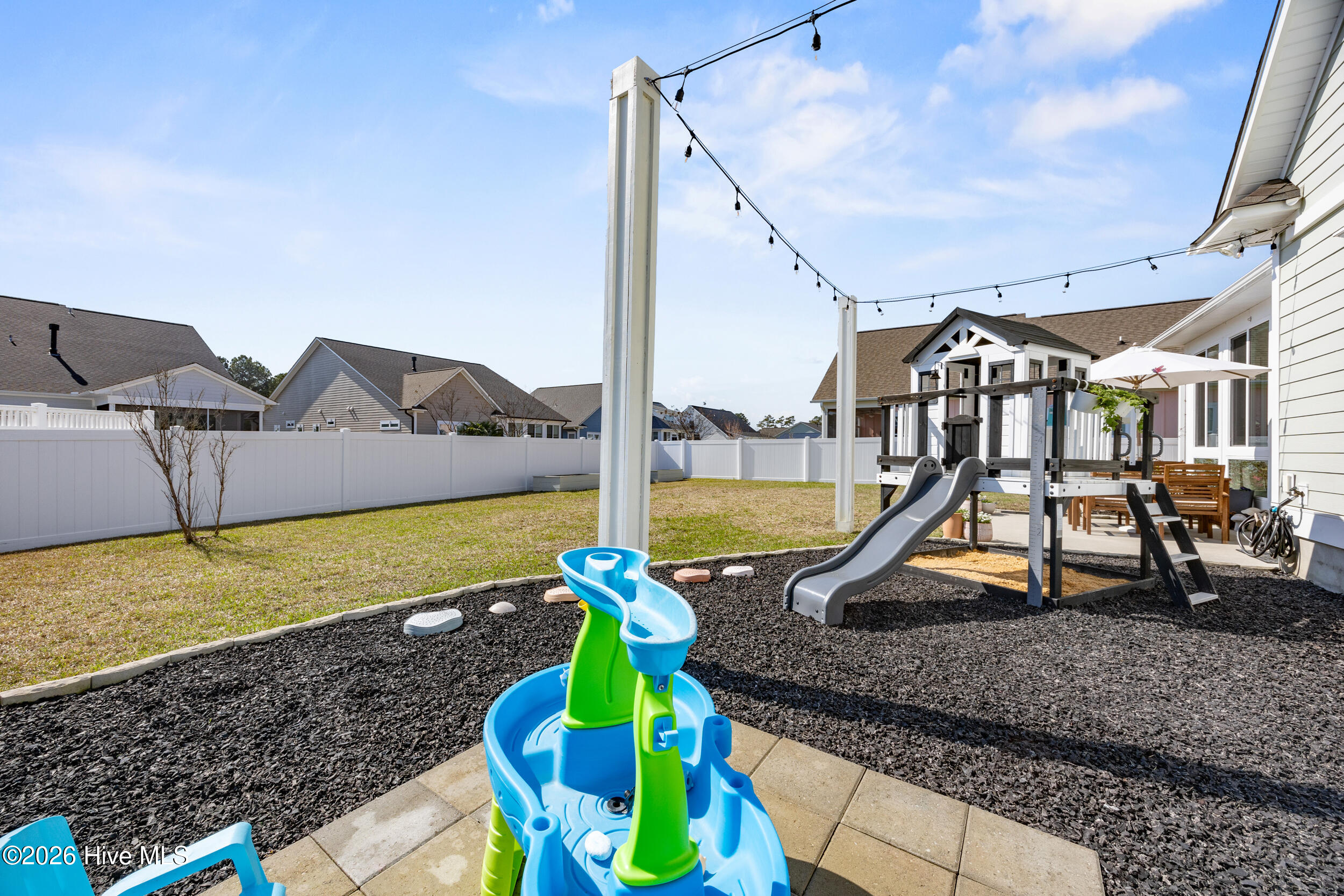 100559680 | Photo 44