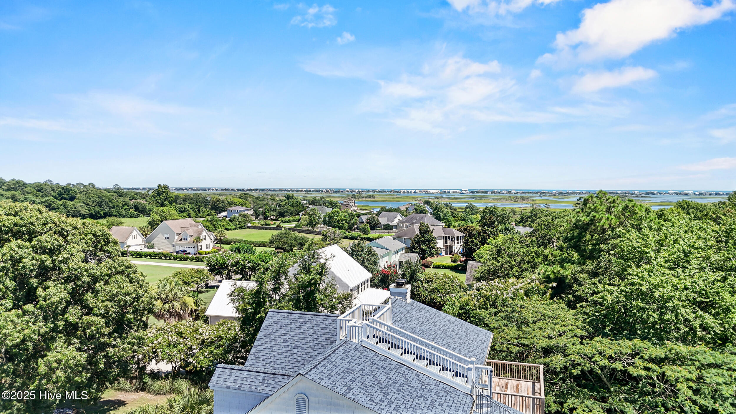 100519629 | Photo 75